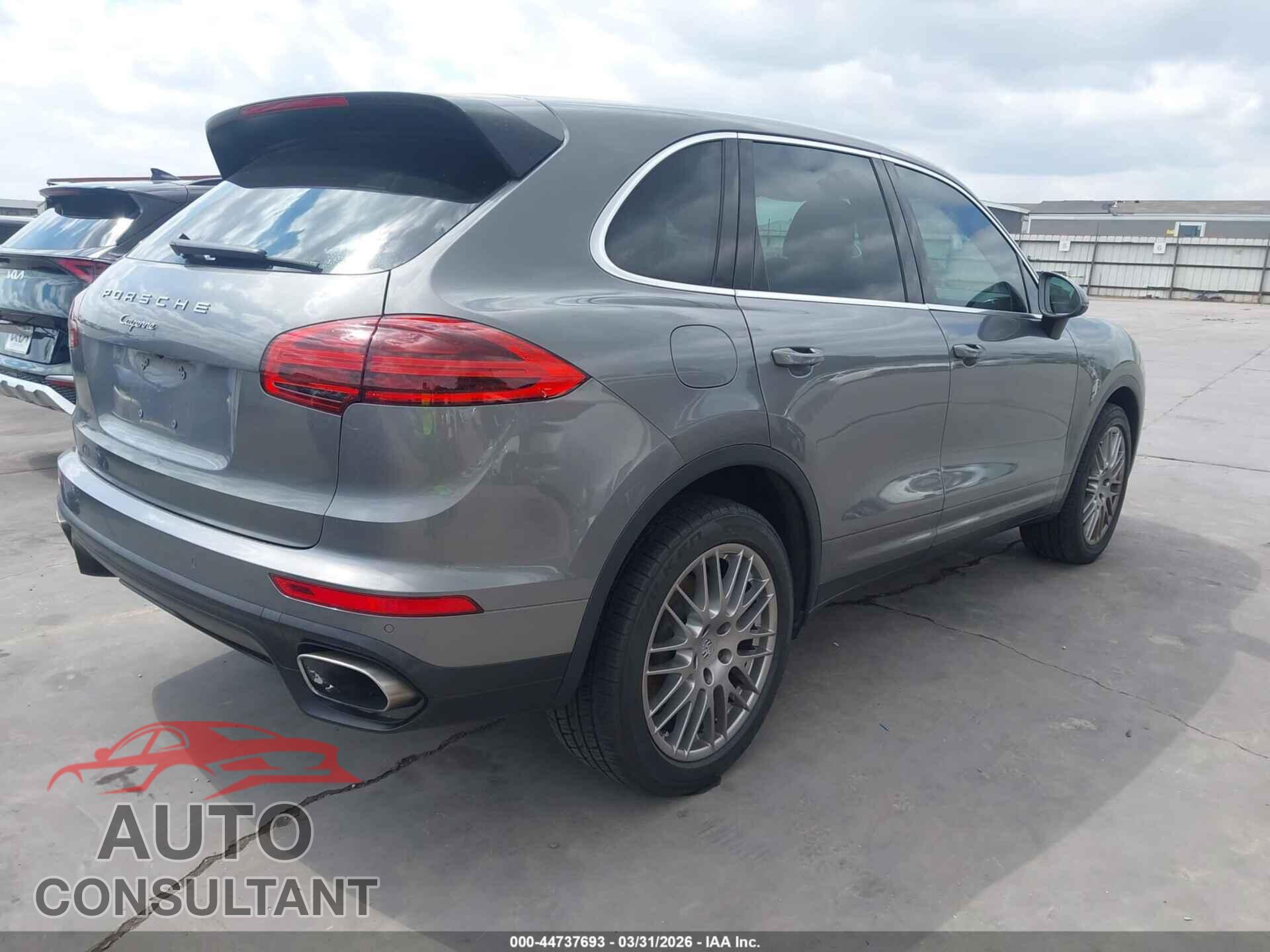PORSCHE CAYENNE 2016 - WP1AA2A26GLA00699
