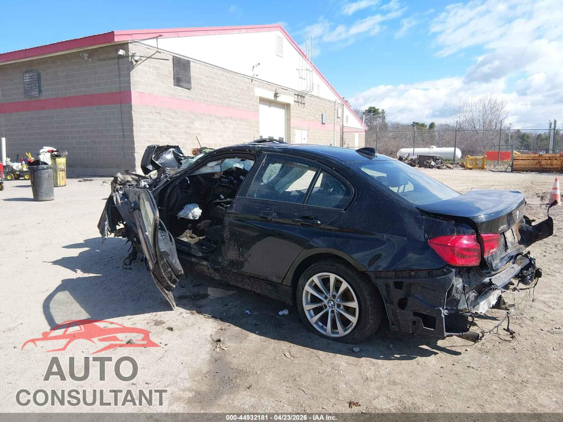 BMW 320I 2016 - WBA8E5G52GNU21652