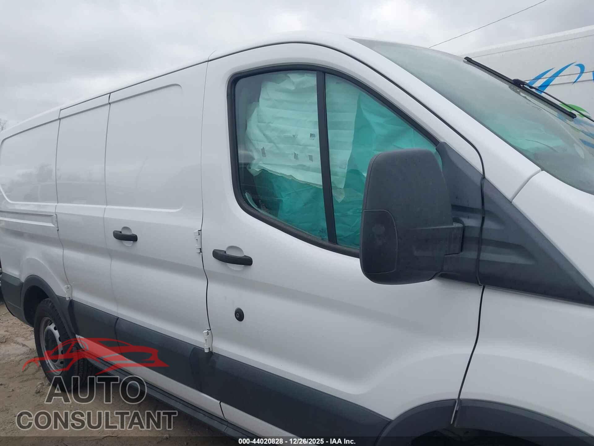 FORD TRANSIT-150 2018 - 1FTYE1ZM0JKB35937