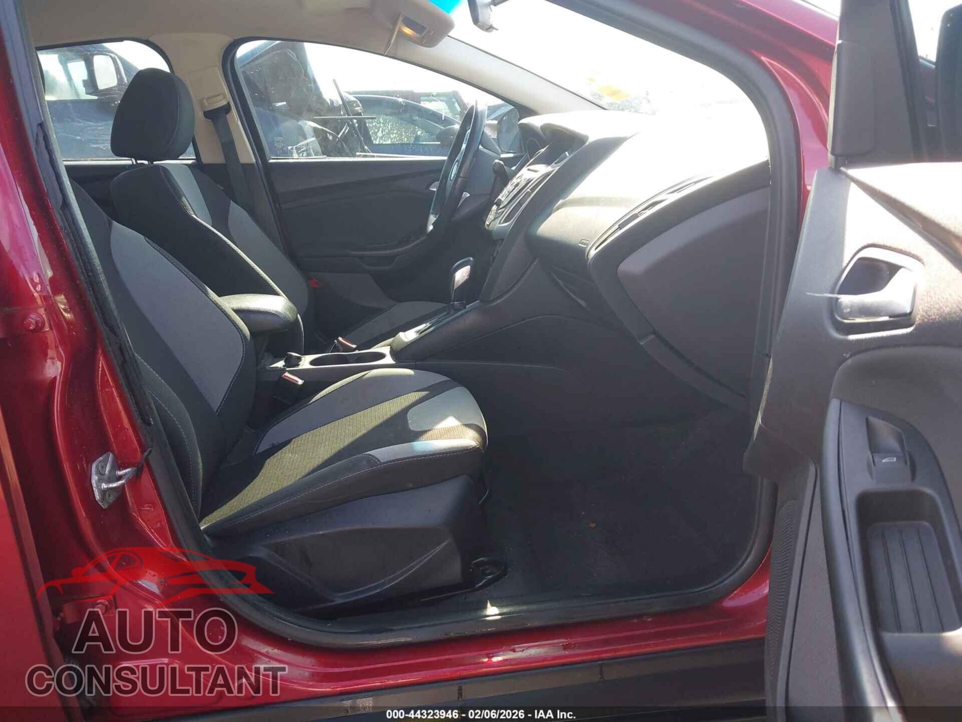 FORD FOCUS 2014 - 1FADP3F28EL236172
