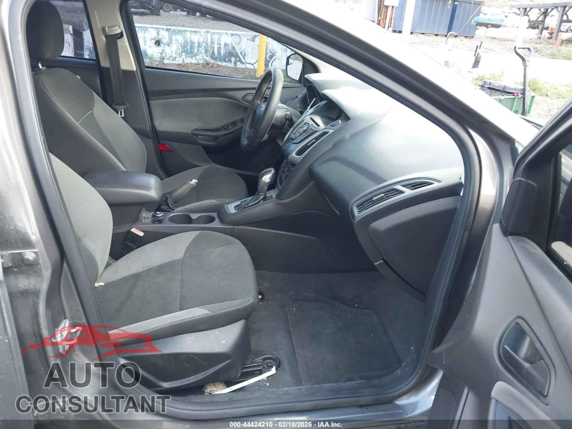 FORD FOCUS 2012 - 1FAHP3K26CL338168