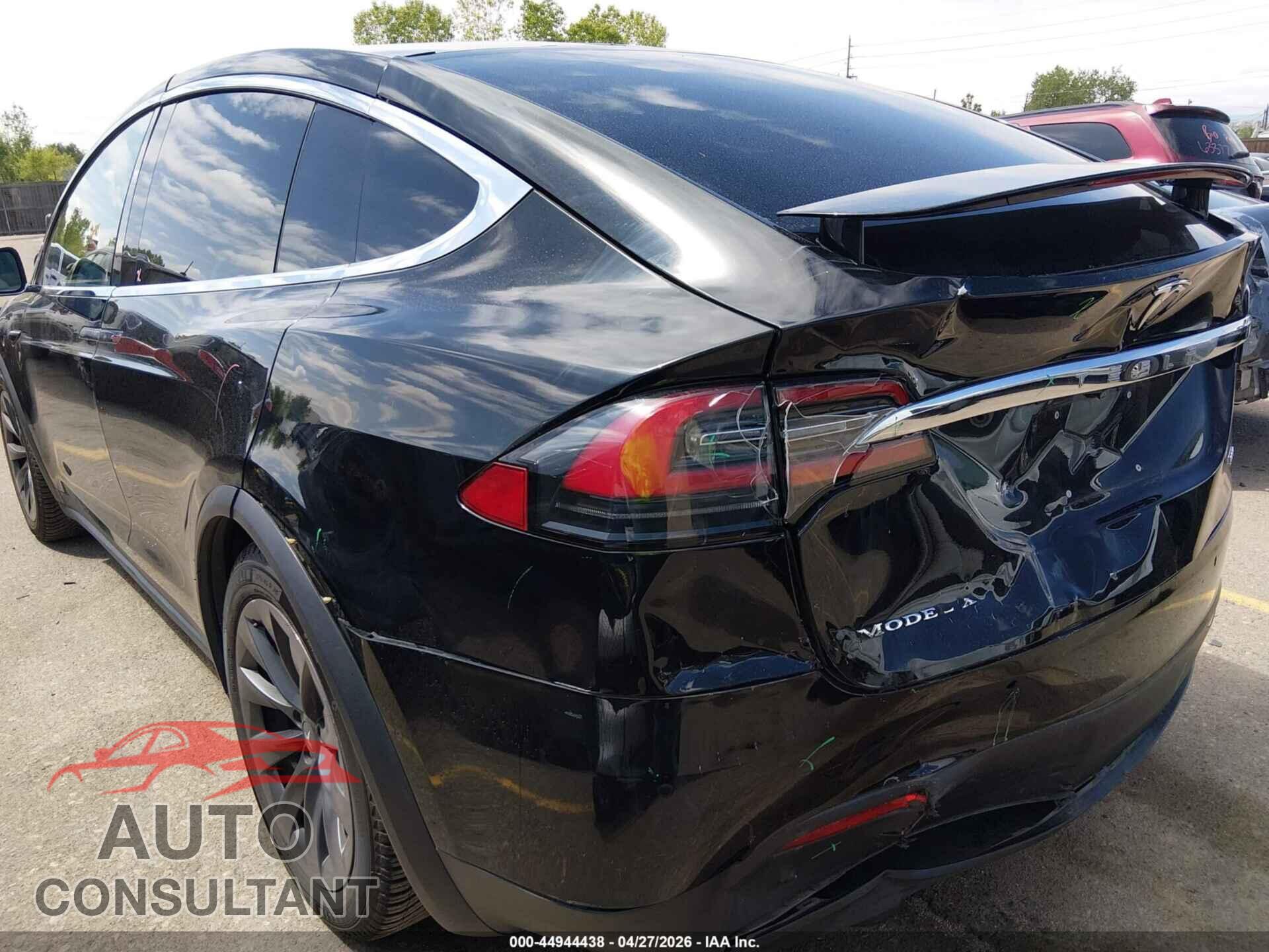 TESLA MODEL X 2018 - 5YJXCDE25JF141303