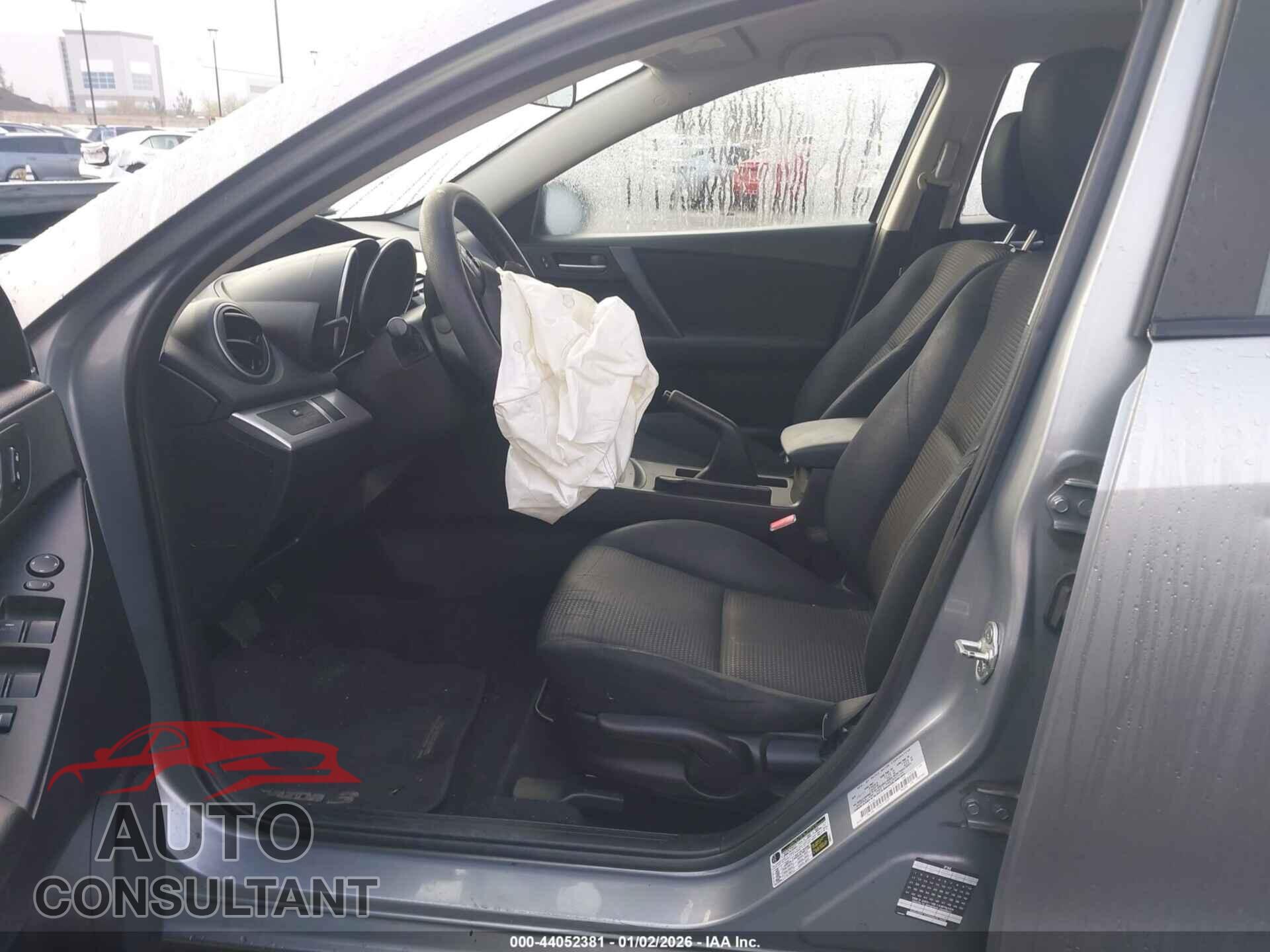MAZDA MAZDA3 2012 - JM1BL1UG4C1574354