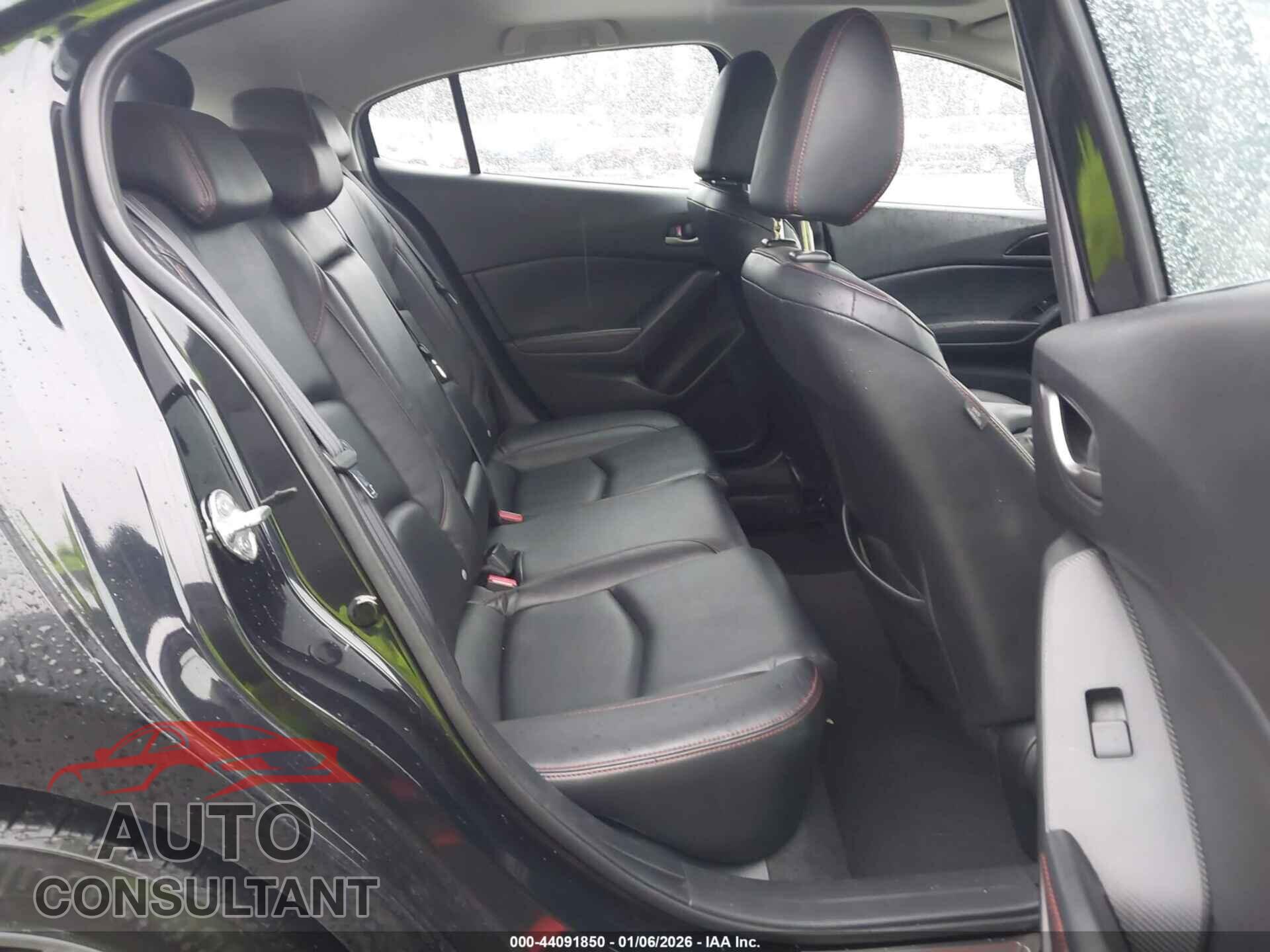 MAZDA MAZDA3 2015 - JM1BM1M76F1233507