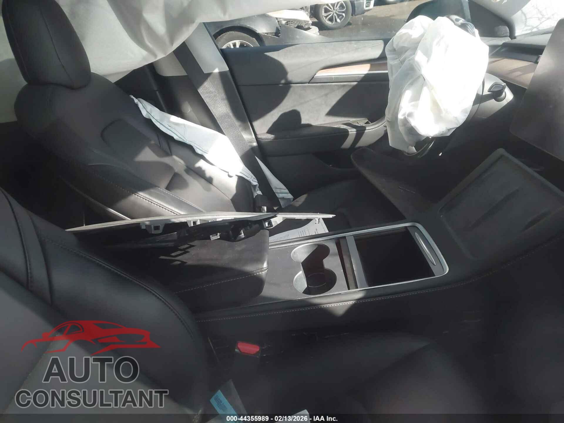 TESLA MODEL 3 2023 - 5YJ3E1EA5PF465939