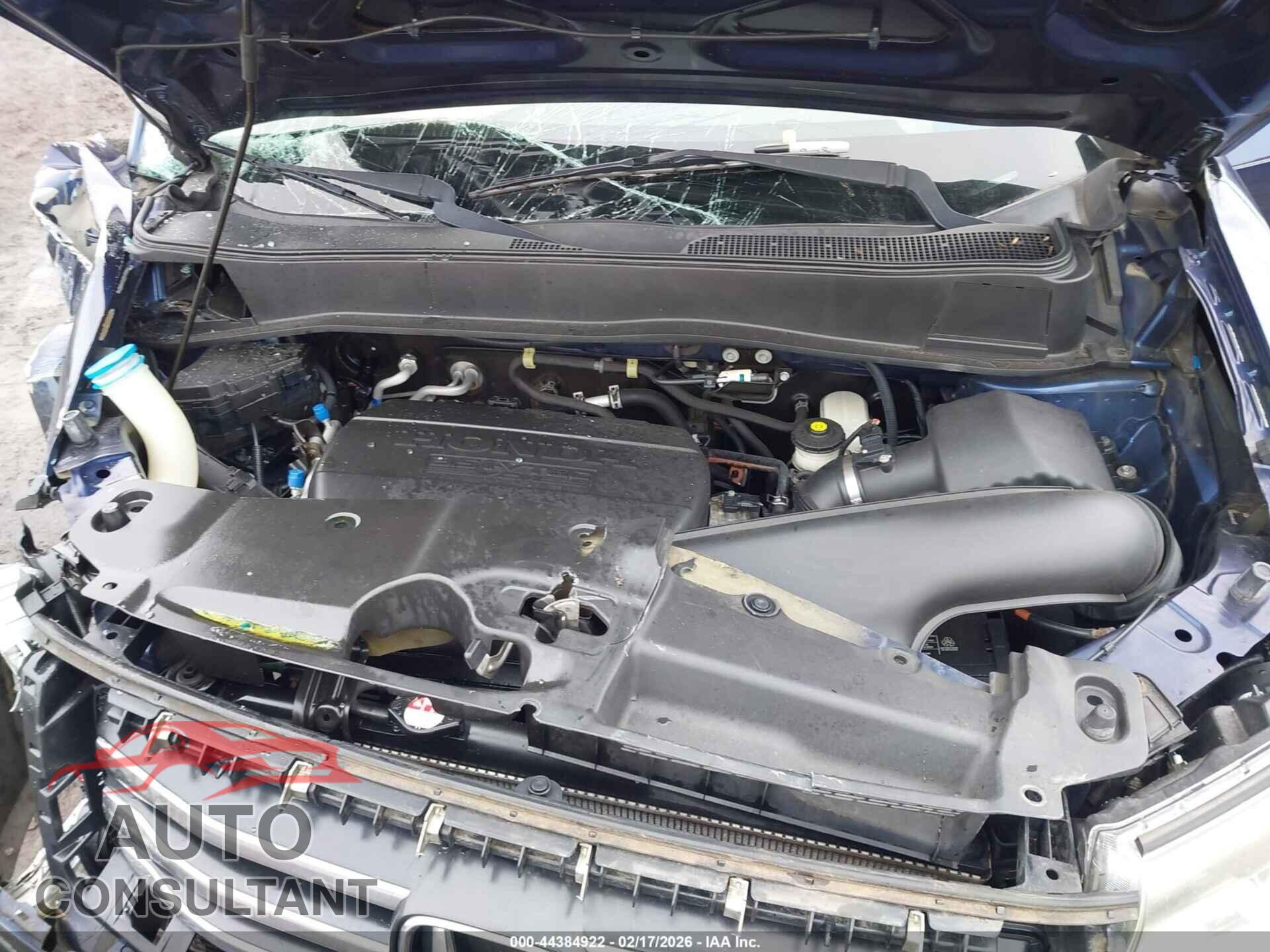 HONDA PILOT 2015 - 5FNYF4H29FB001348