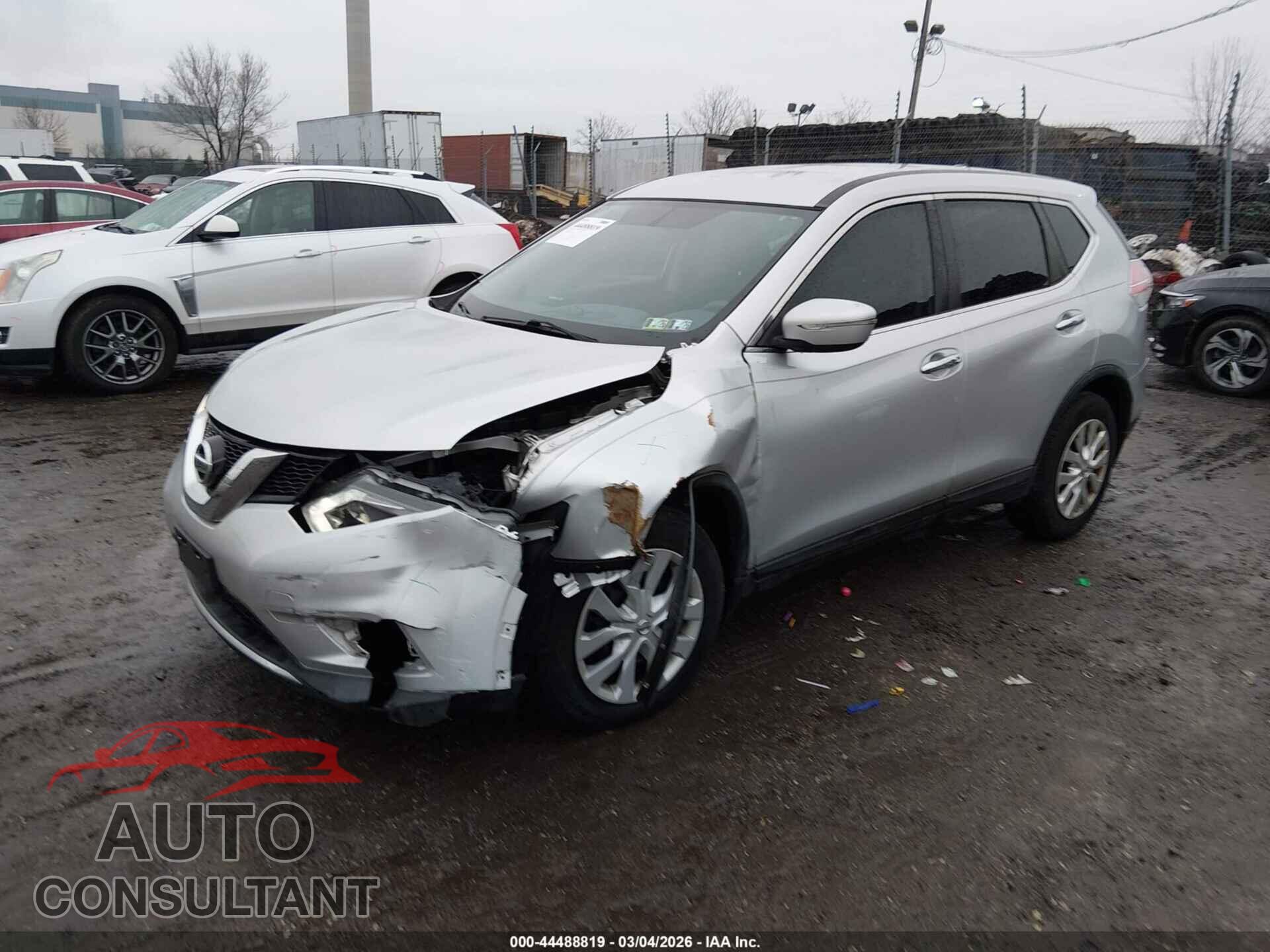 NISSAN ROGUE 2015 - KNMAT2MT1FP585117