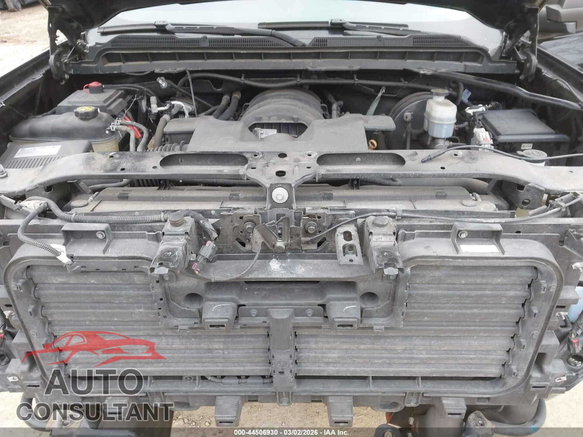 CHEVROLET SILVERADO 1500 2018 - 3GCUKPEC8JG539082