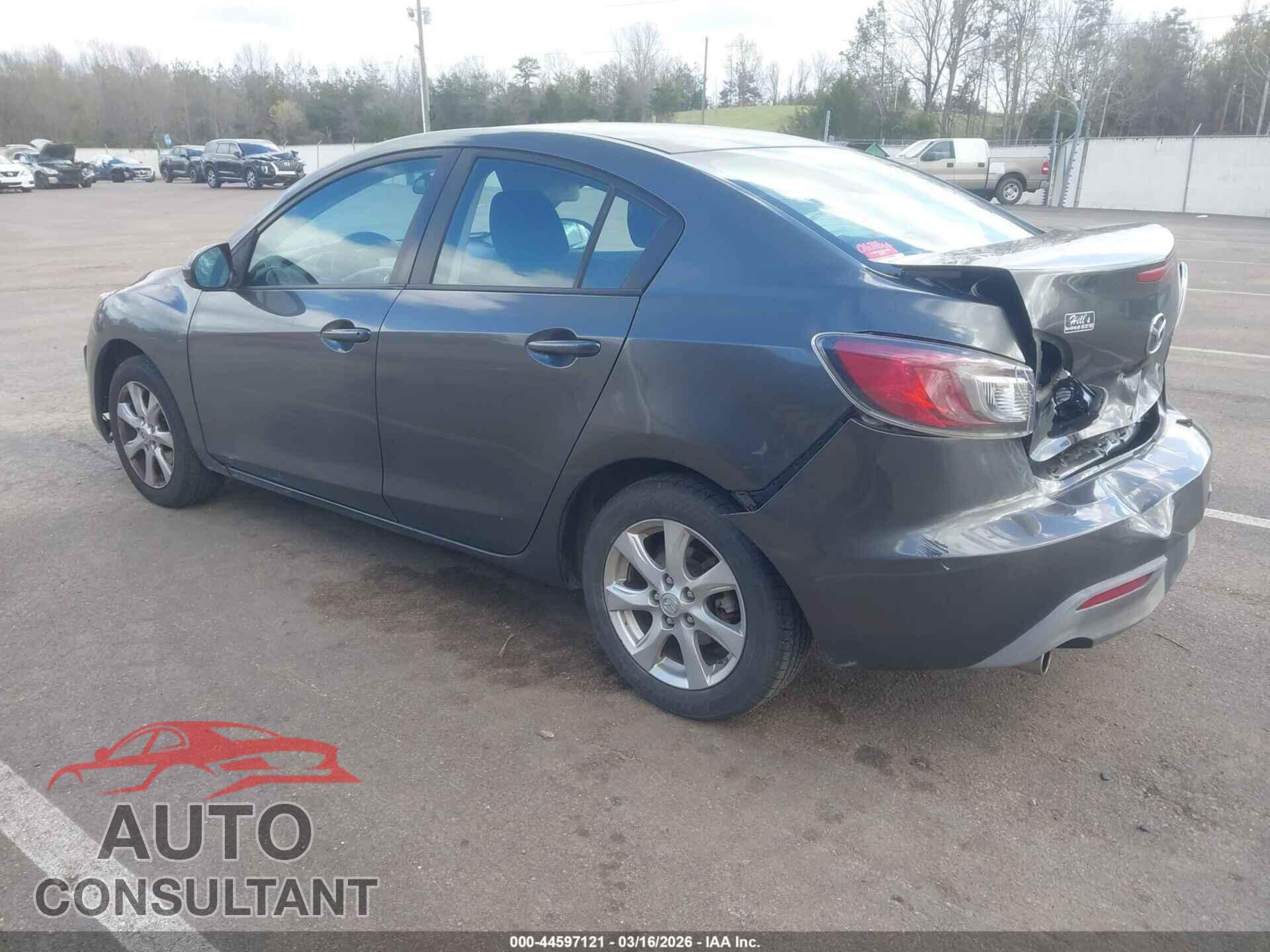 MAZDA MAZDA3 2011 - JM1BL1VG6B1369714