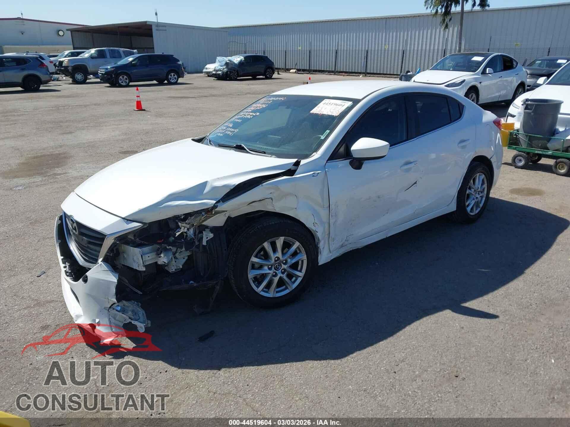 MAZDA MAZDA3 2014 - JM1BM1V78E1210761