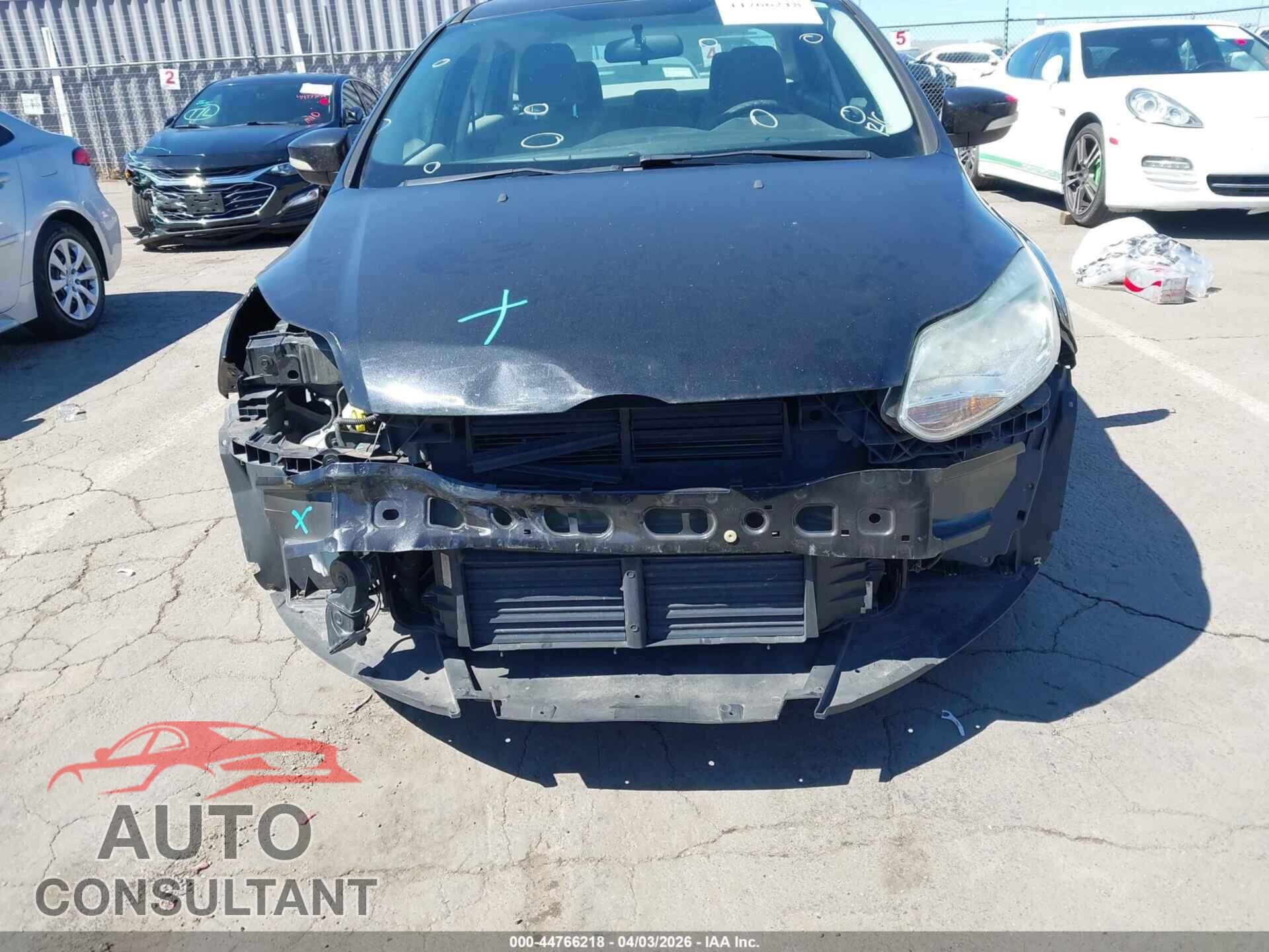 FORD FOCUS 2014 - 1FADP3F22EL102838