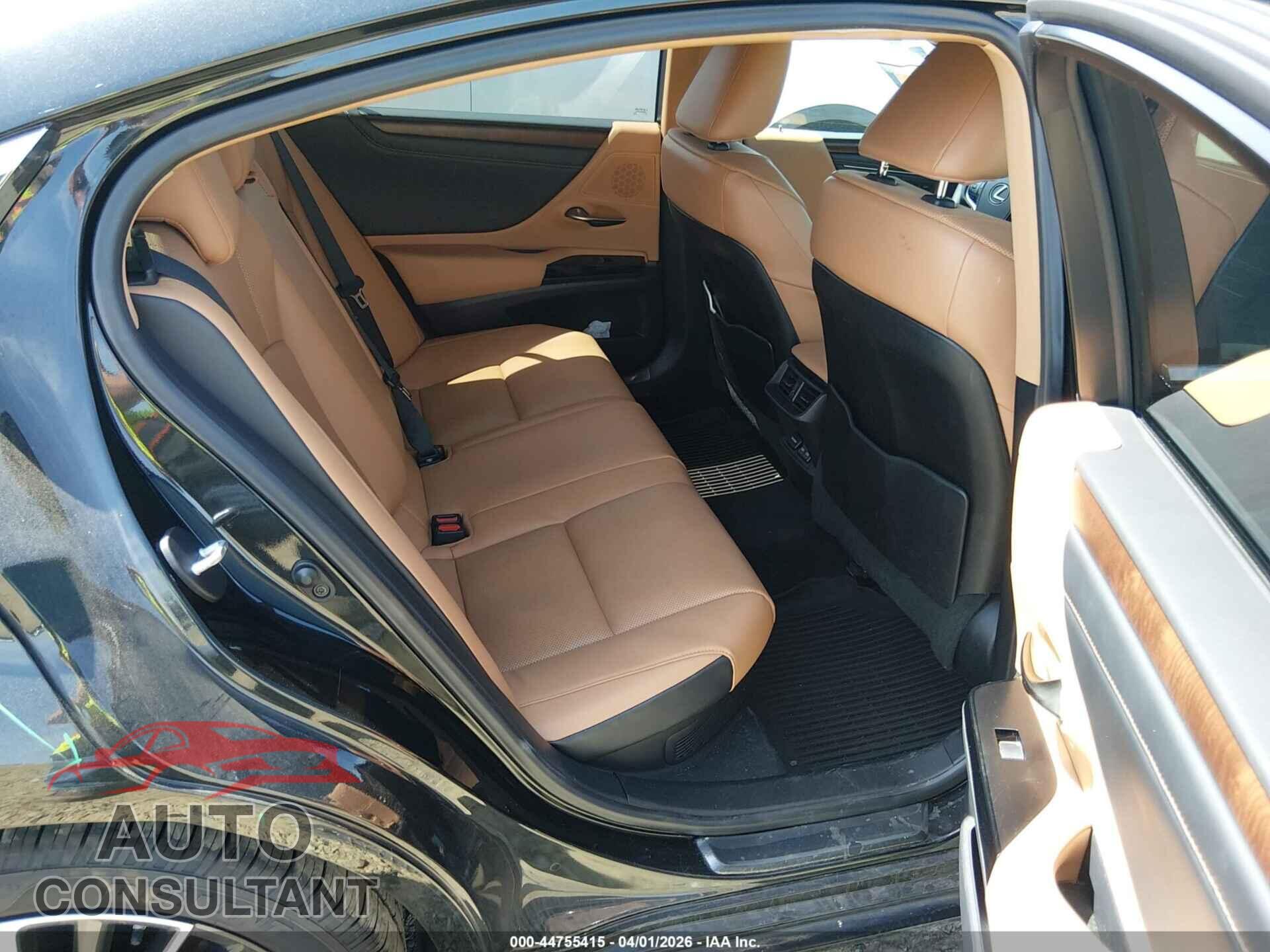 LEXUS ES 300H 2022 - 58ADA1C19NU025167