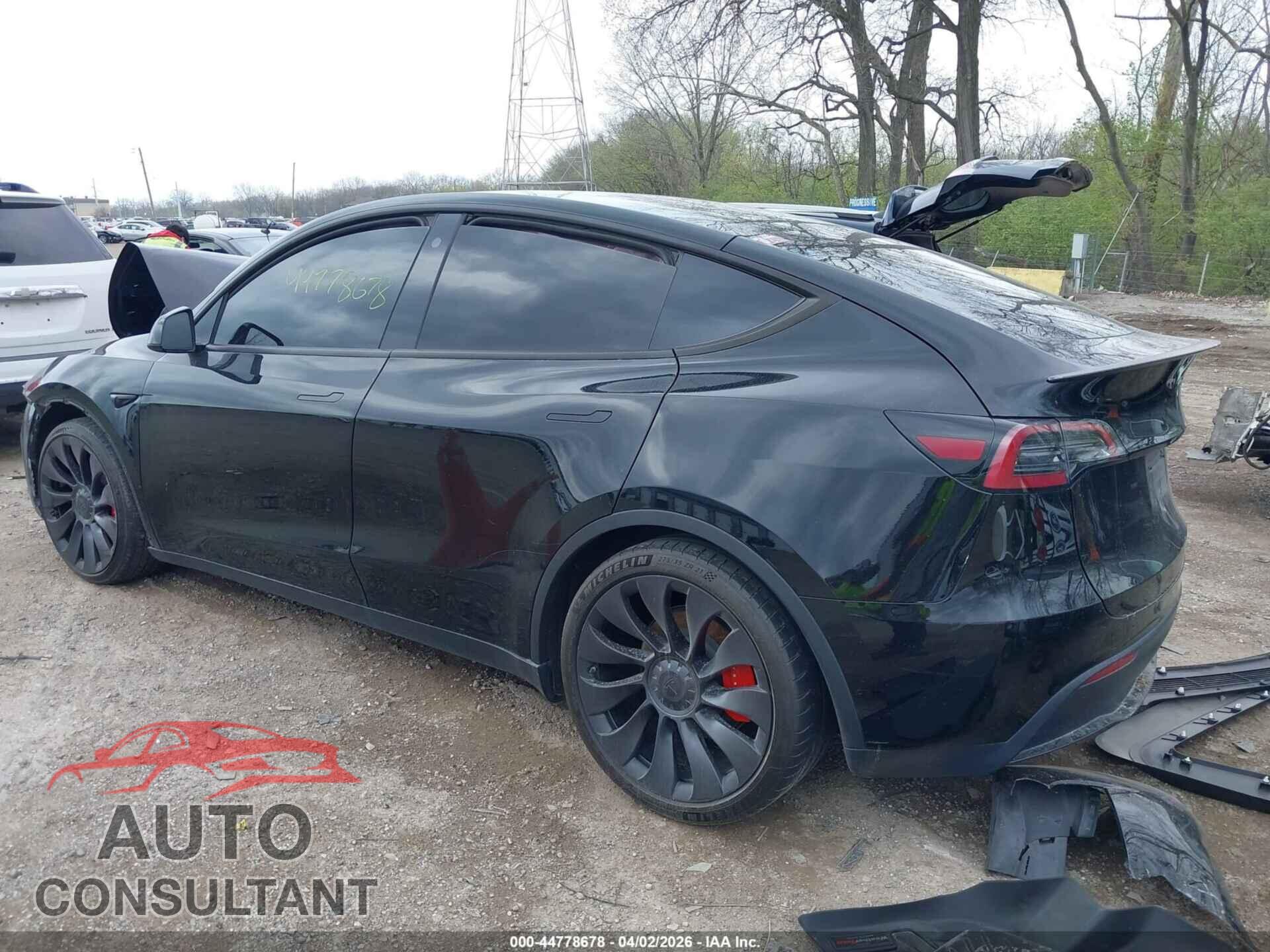 TESLA MODEL Y 2023 - 7SAYGDEF8PF621830