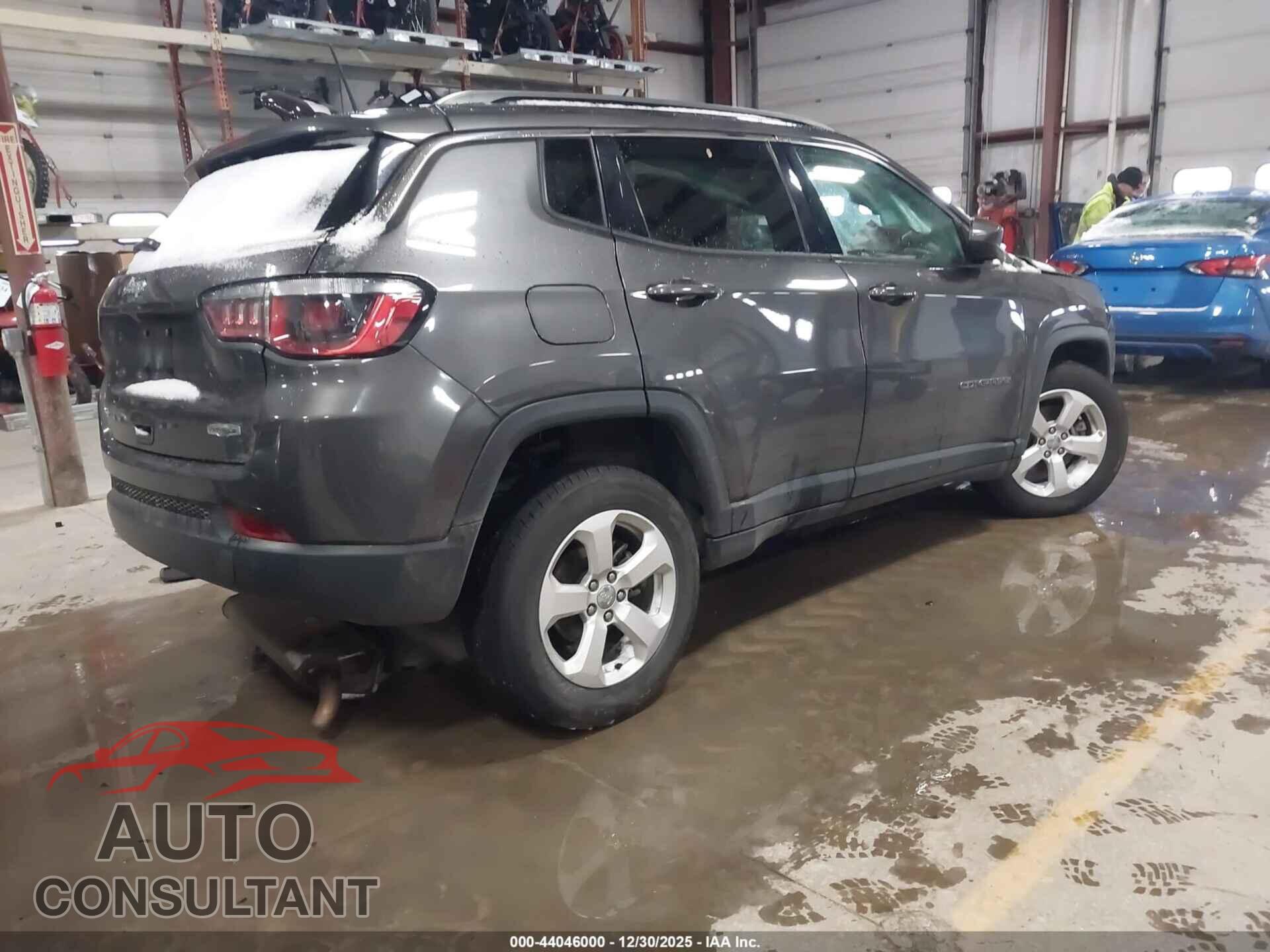JEEP COMPASS 2018 - 3C4NJDBB3JT481178