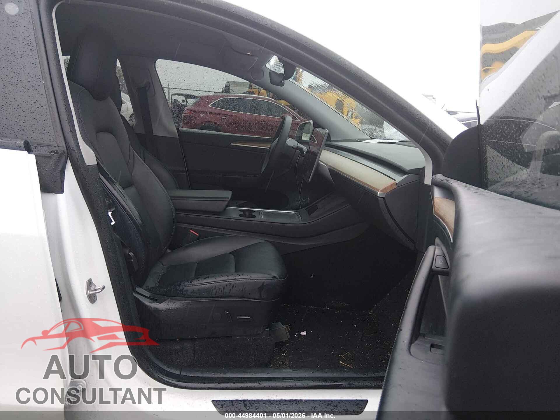 TESLA MODEL Y 2022 - 7SAYGDEF2NF564568