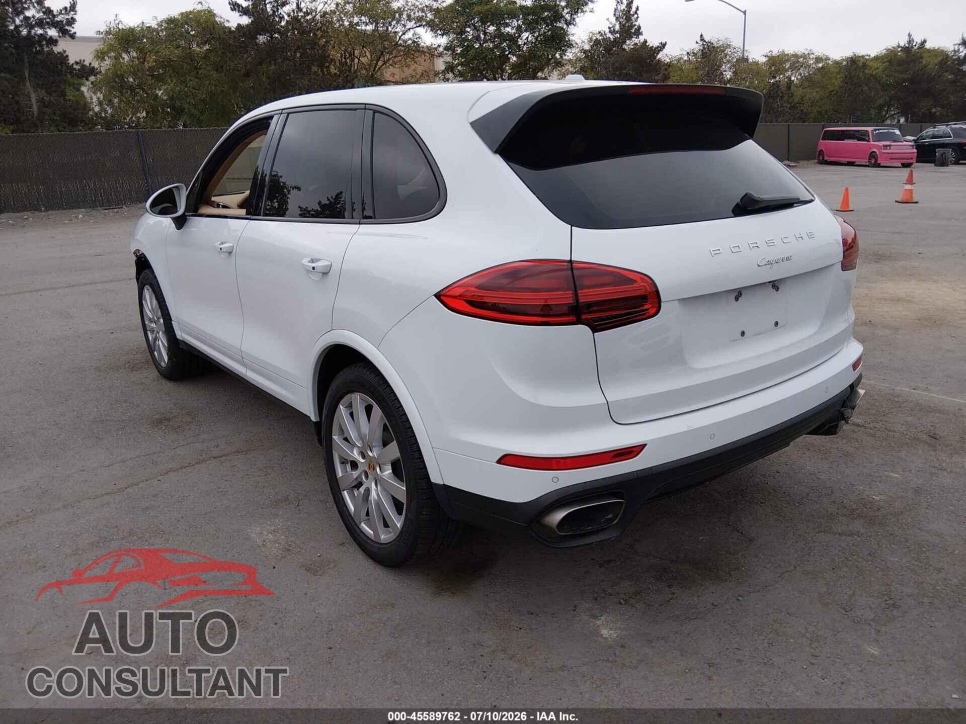 PORSCHE CAYENNE 2017 - WP1AA2A23HKA81071