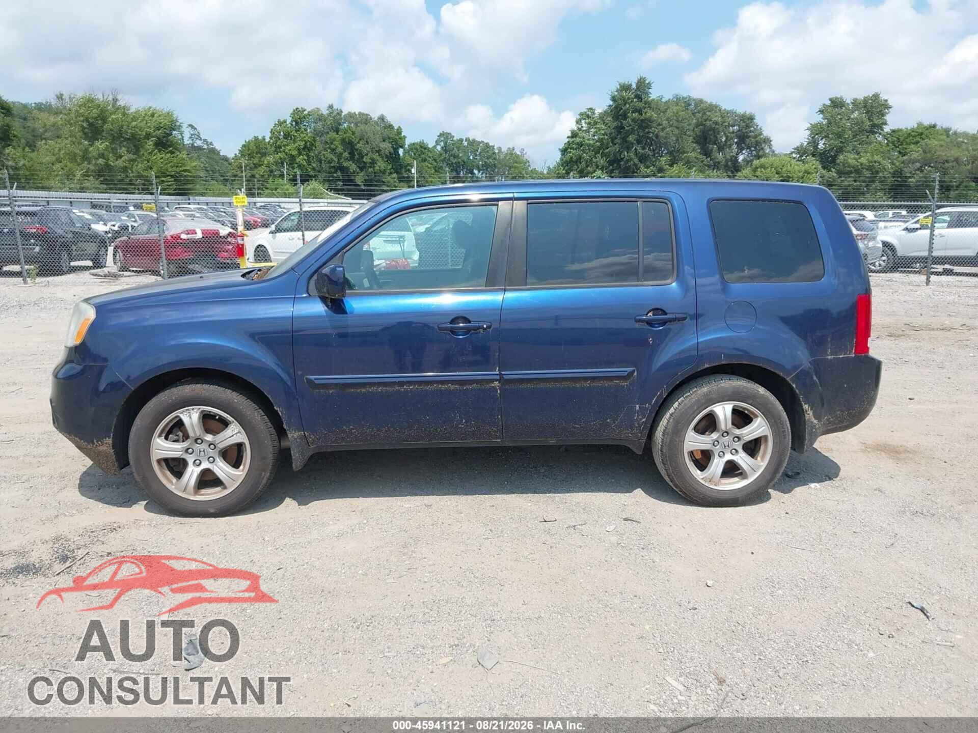 HONDA PILOT 2015 - 5FNYF4H41FB016833