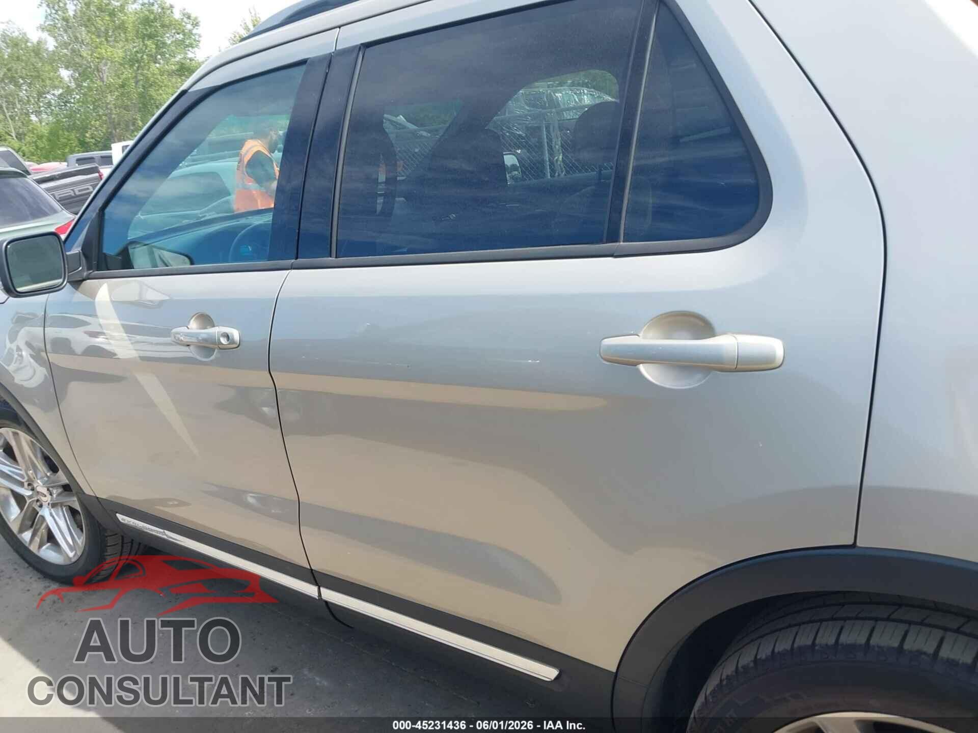 FORD EXPLORER 2017 - 1FM5K7D88HGA67355