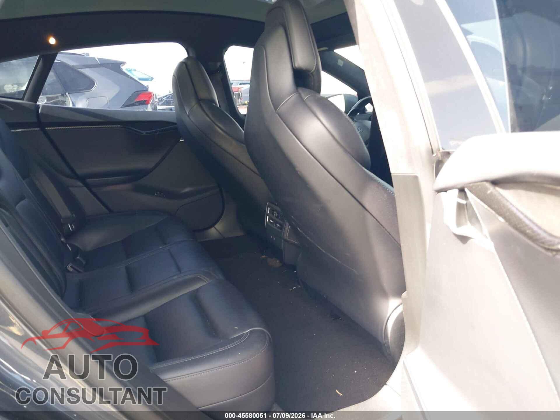 TESLA MODEL S 2018 - 5YJSA1E24JF268283