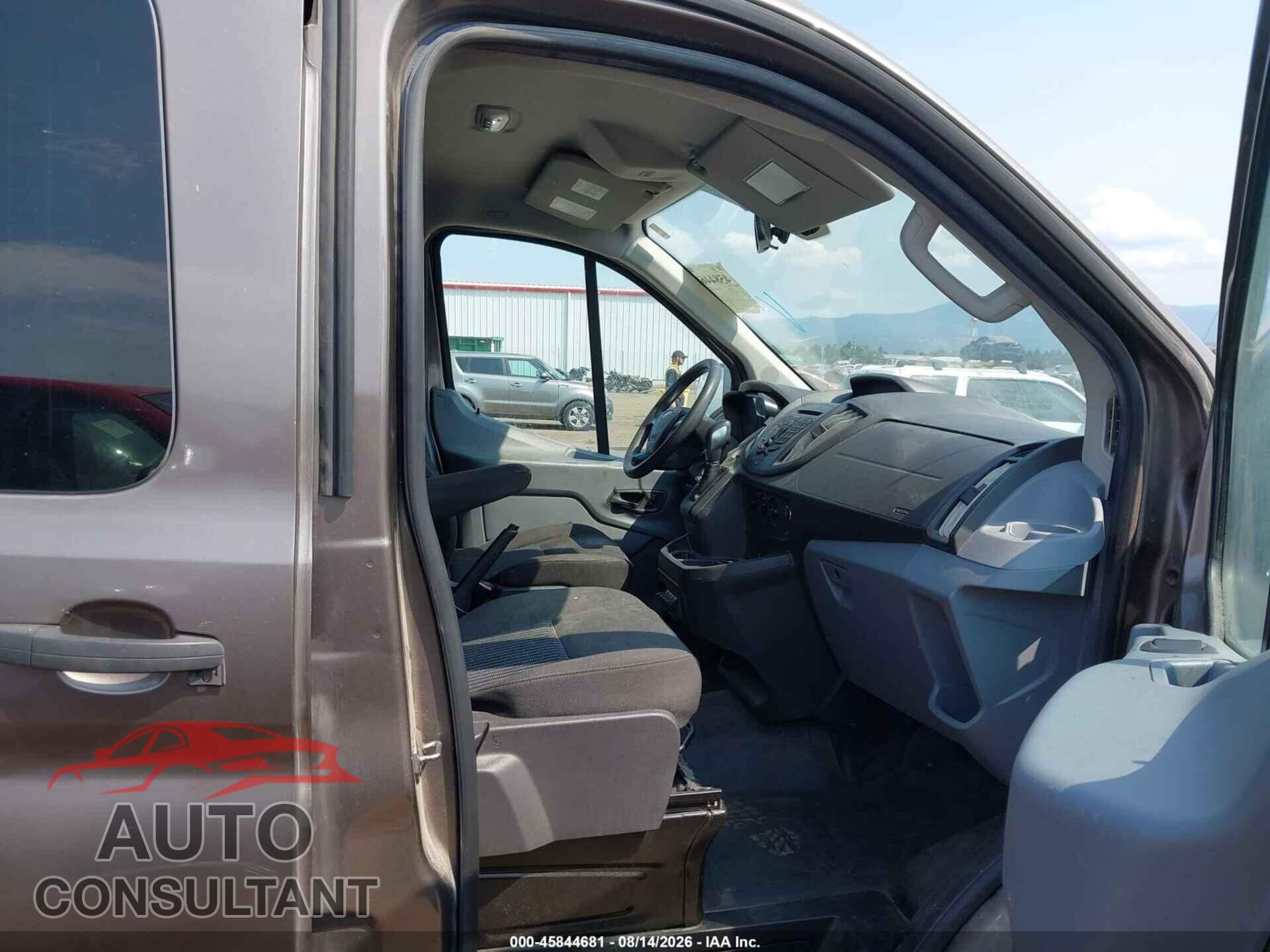 FORD TRANSIT-150 2019 - 1FTYE1YM7KKB07362