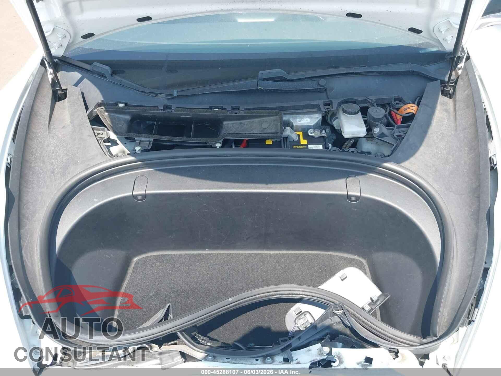 TESLA MODEL 3 2018 - 5YJ3E1EA6JF126470