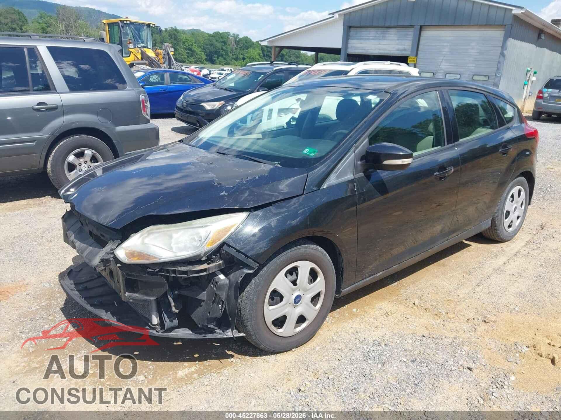 FORD FOCUS 2014 - 1FADP3K26EL200423