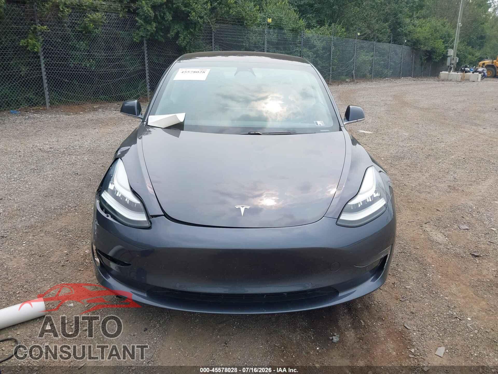 TESLA MODEL 3 2018 - 5YJ3E1EB2JF093170
