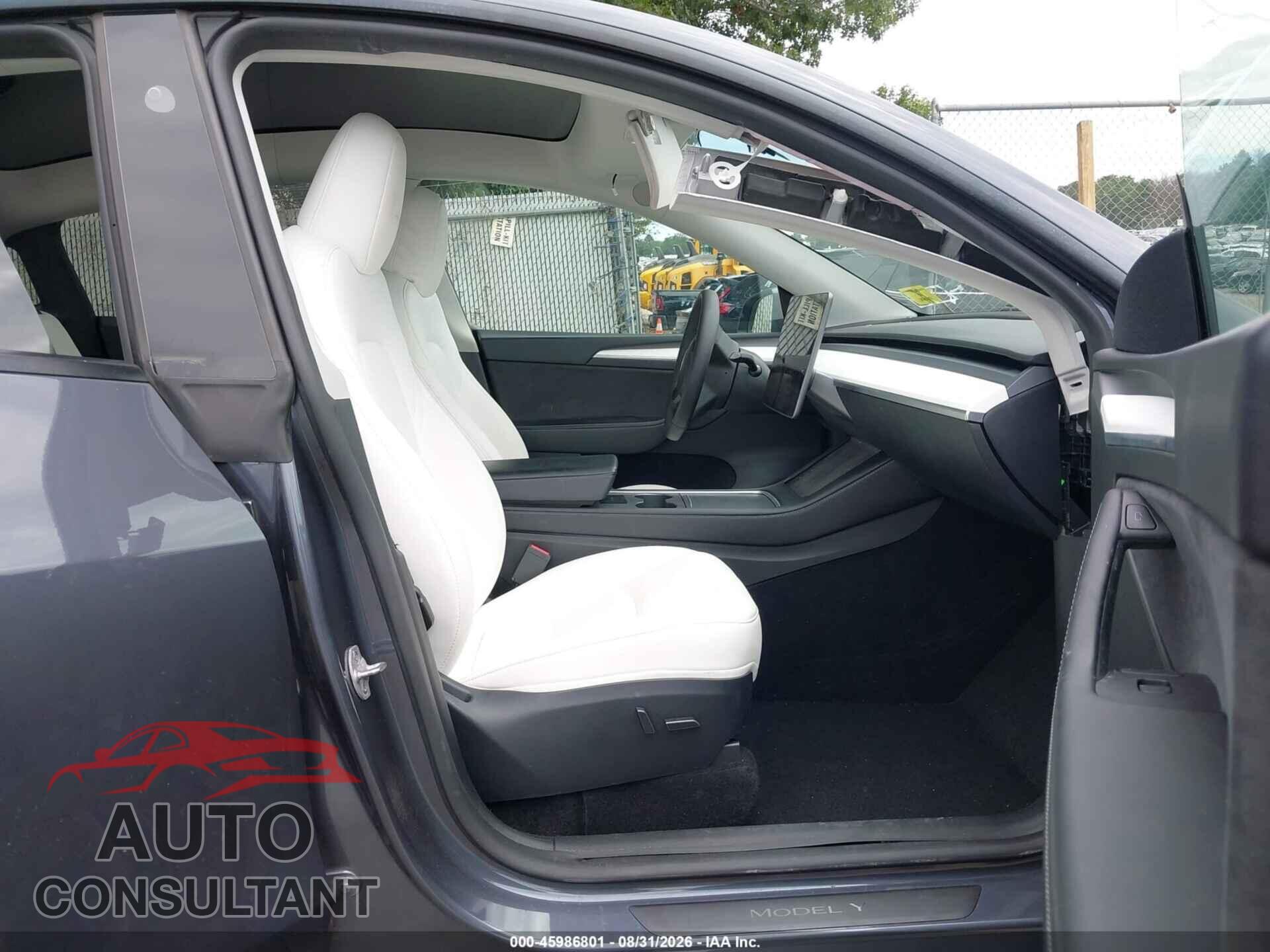 TESLA MODEL Y 2023 - 7SAYGDEEXPF854227
