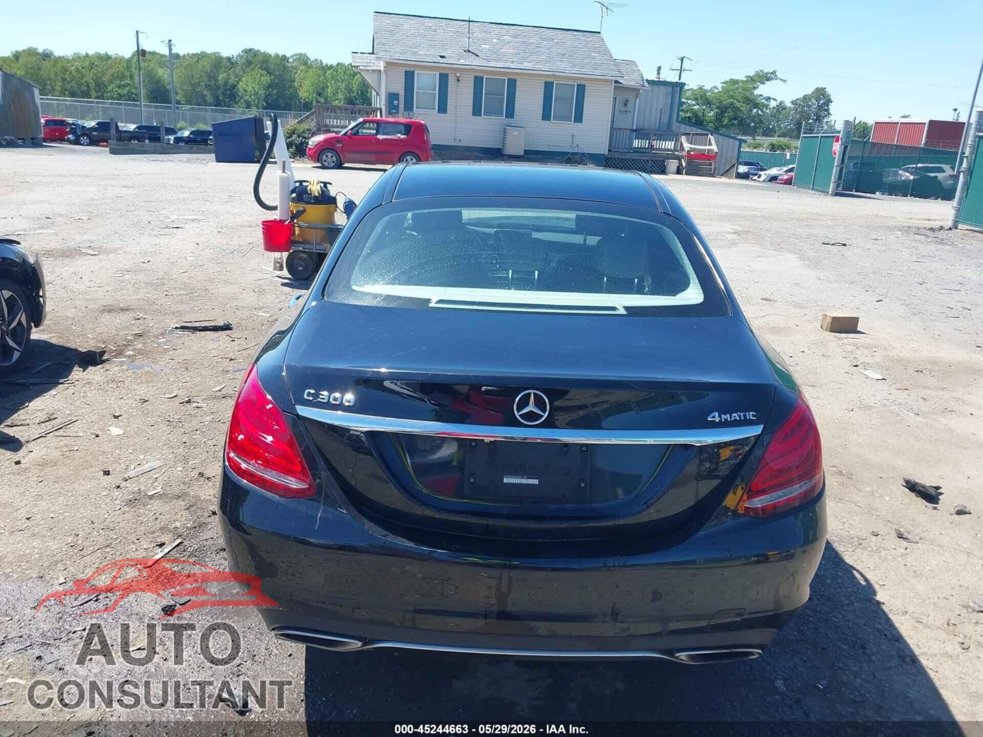 MERCEDES-BENZ C 300 2015 - 55SWF4KB3FU081129