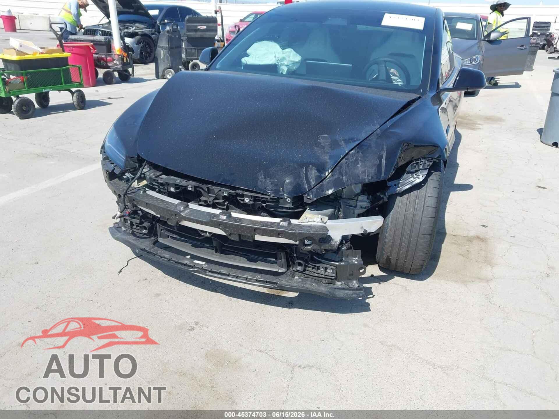 TESLA MODEL 3 2024 - 5YJ3E1ETXRF855116