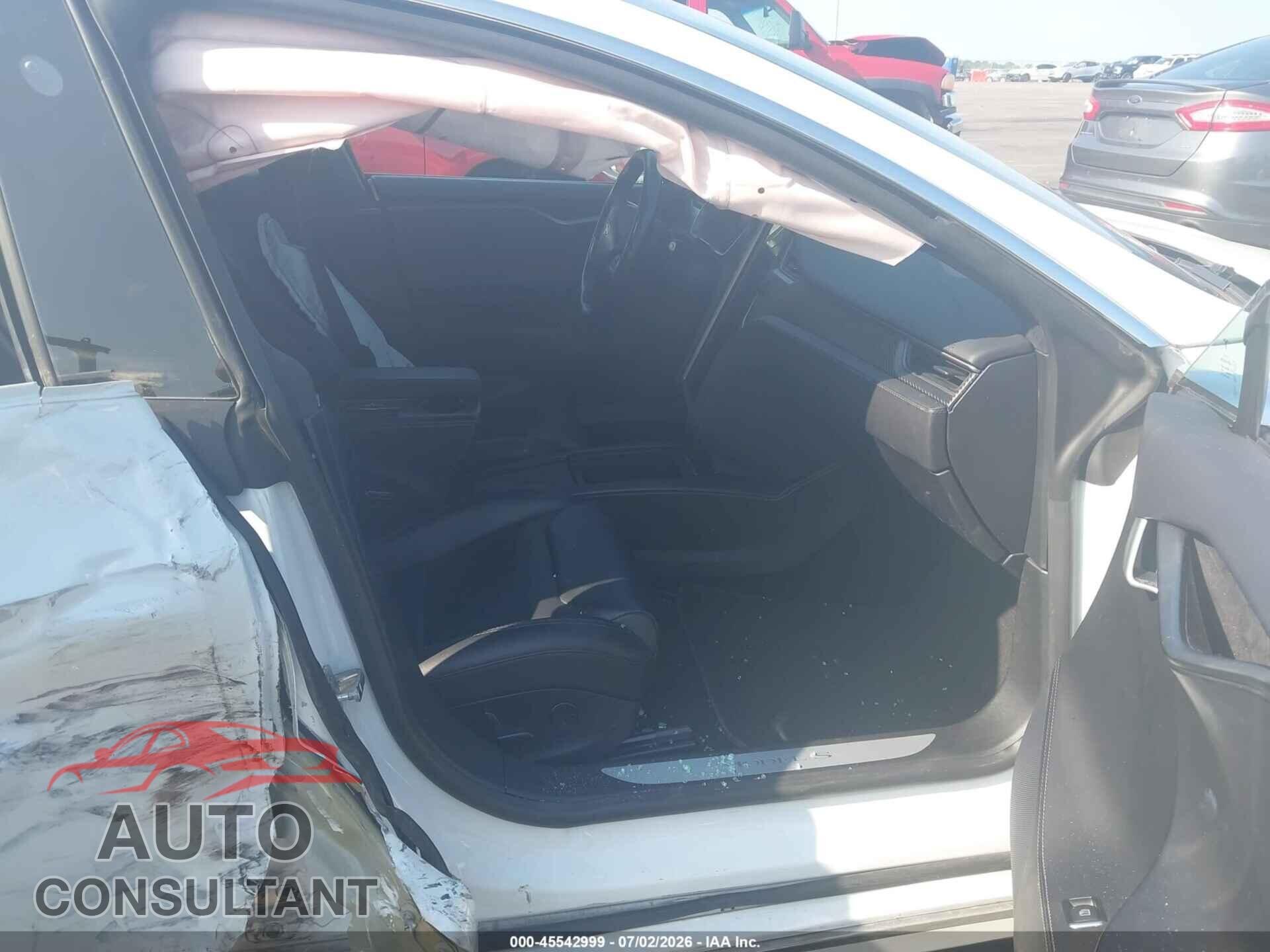 TESLA MODEL S 2018 - 5YJSA1E21JF277409