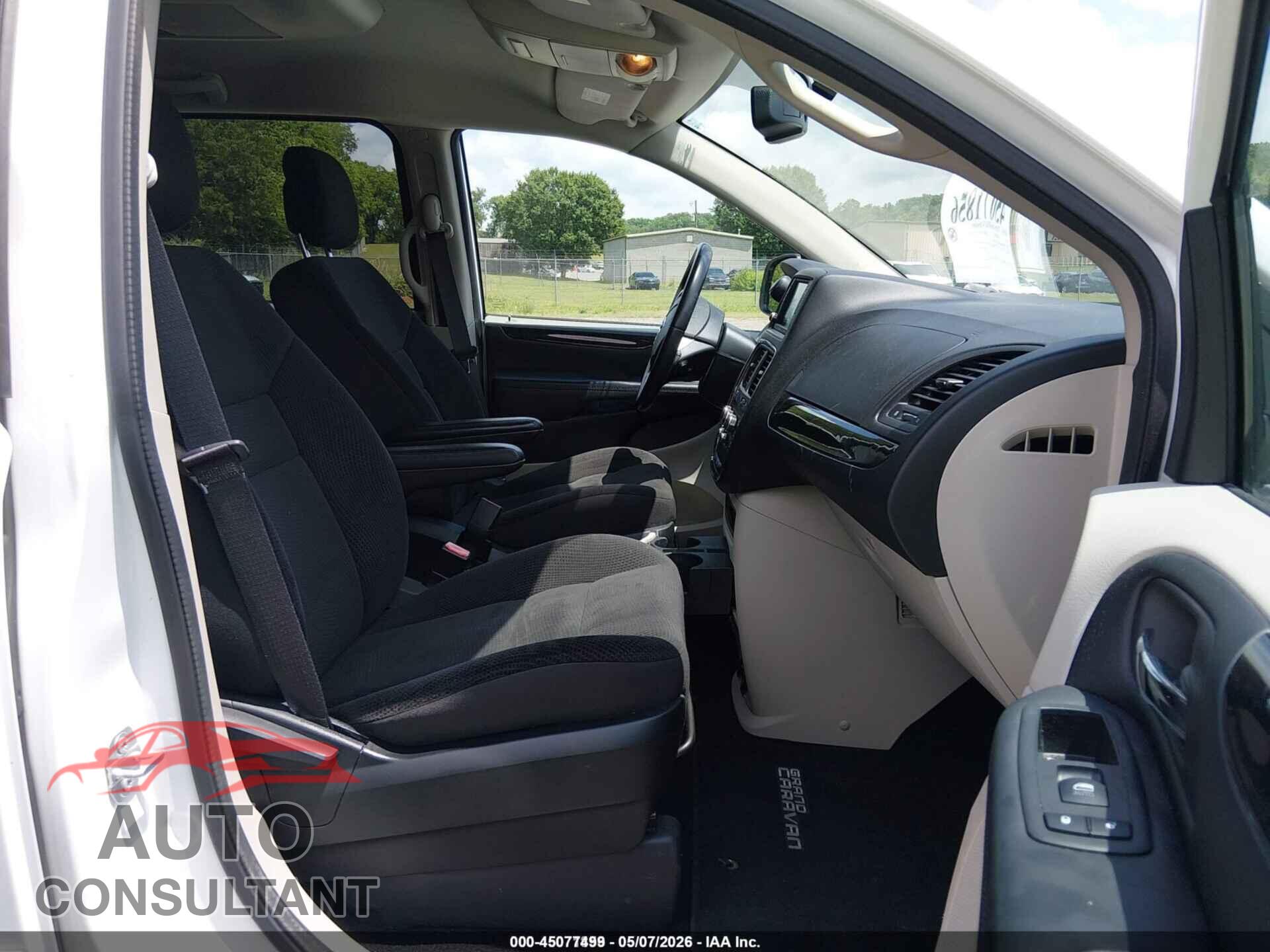 DODGE GRAND CARAVAN 2017 - 2C4RDGBG7HR772804
