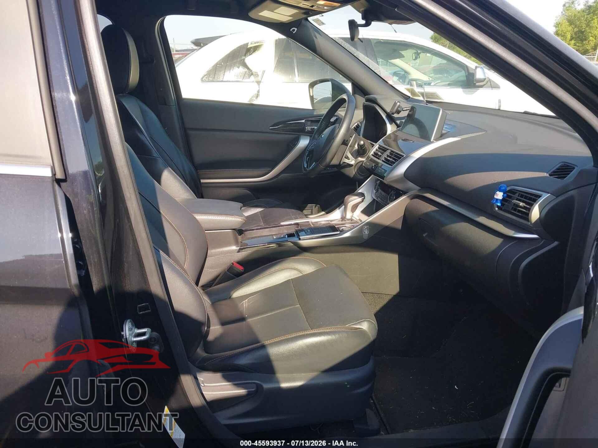 MITSUBISHI ECLIPSE CROSS 2020 - JA4AT5AAXLZ042928