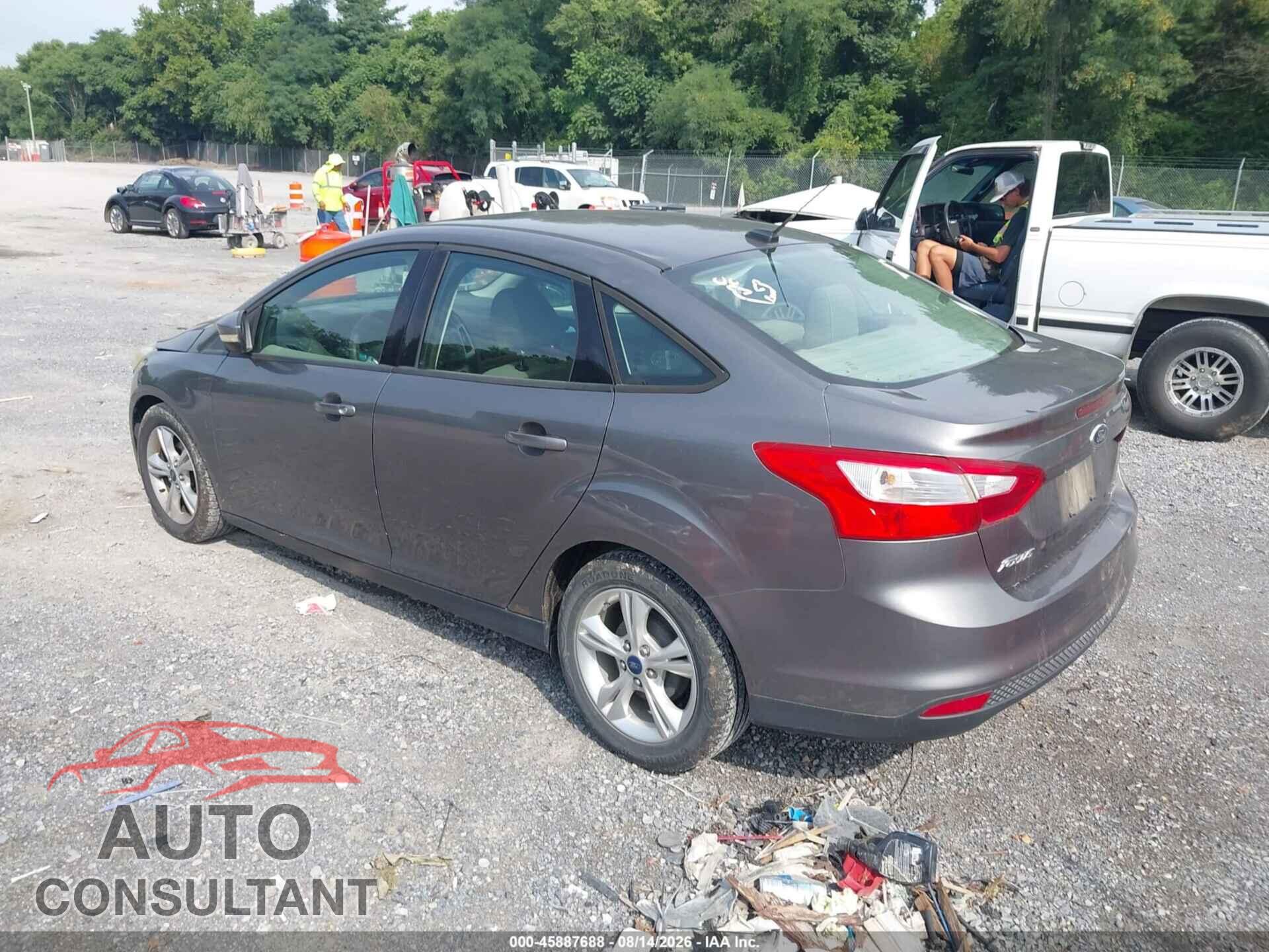 FORD FOCUS 2013 - 1FADP3F28DL294376