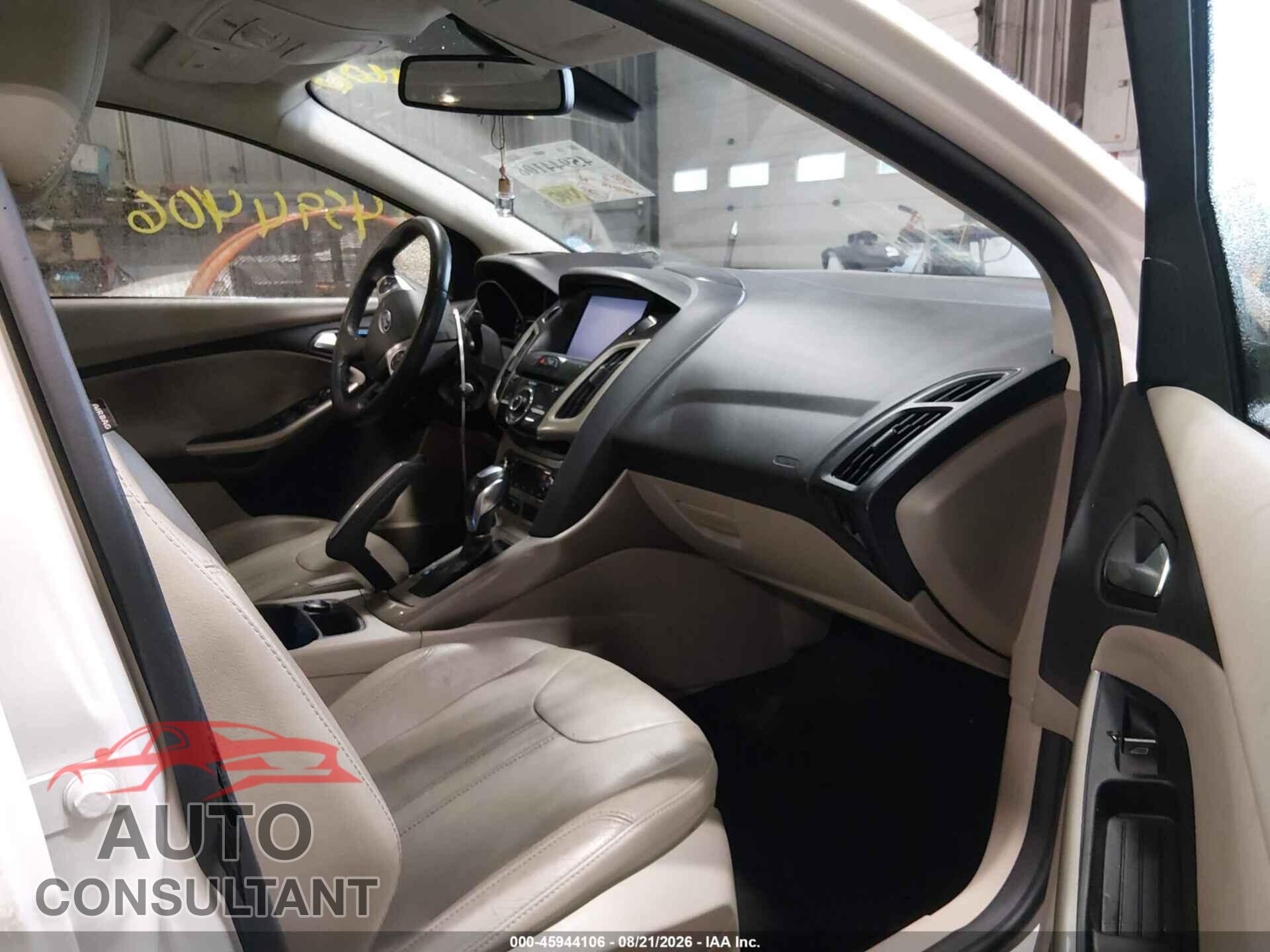 FORD FOCUS 2012 - 1FAHP3H27CL307633