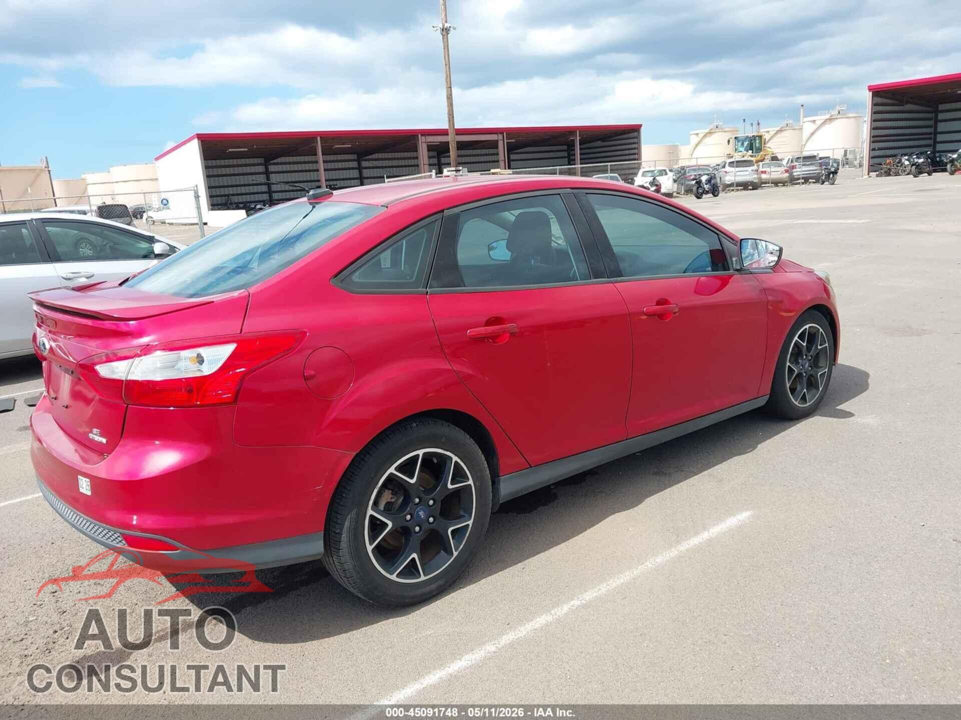 FORD FOCUS 2012 - 1FAHP3F26CL371486