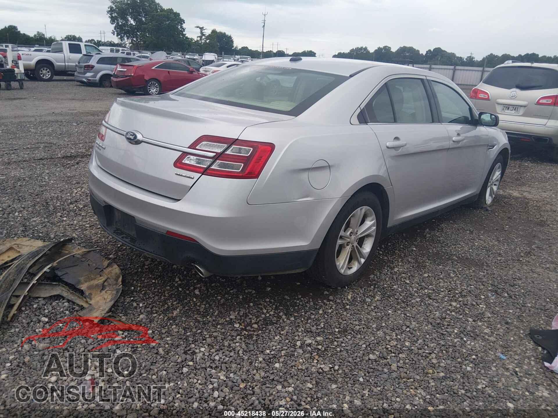 FORD TAURUS 2017 - 1FAHP2D83HG136920