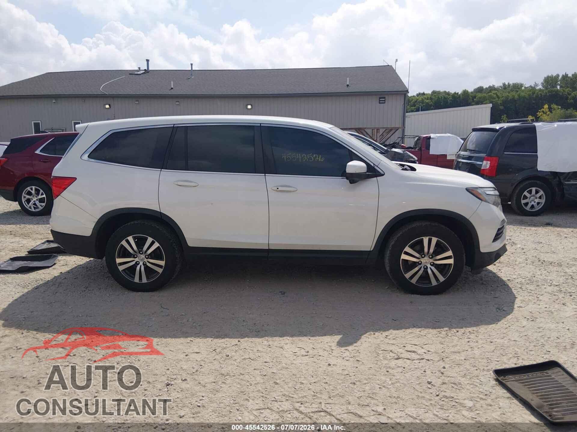 HONDA PILOT 2017 - 5FNYF6H79HB053668