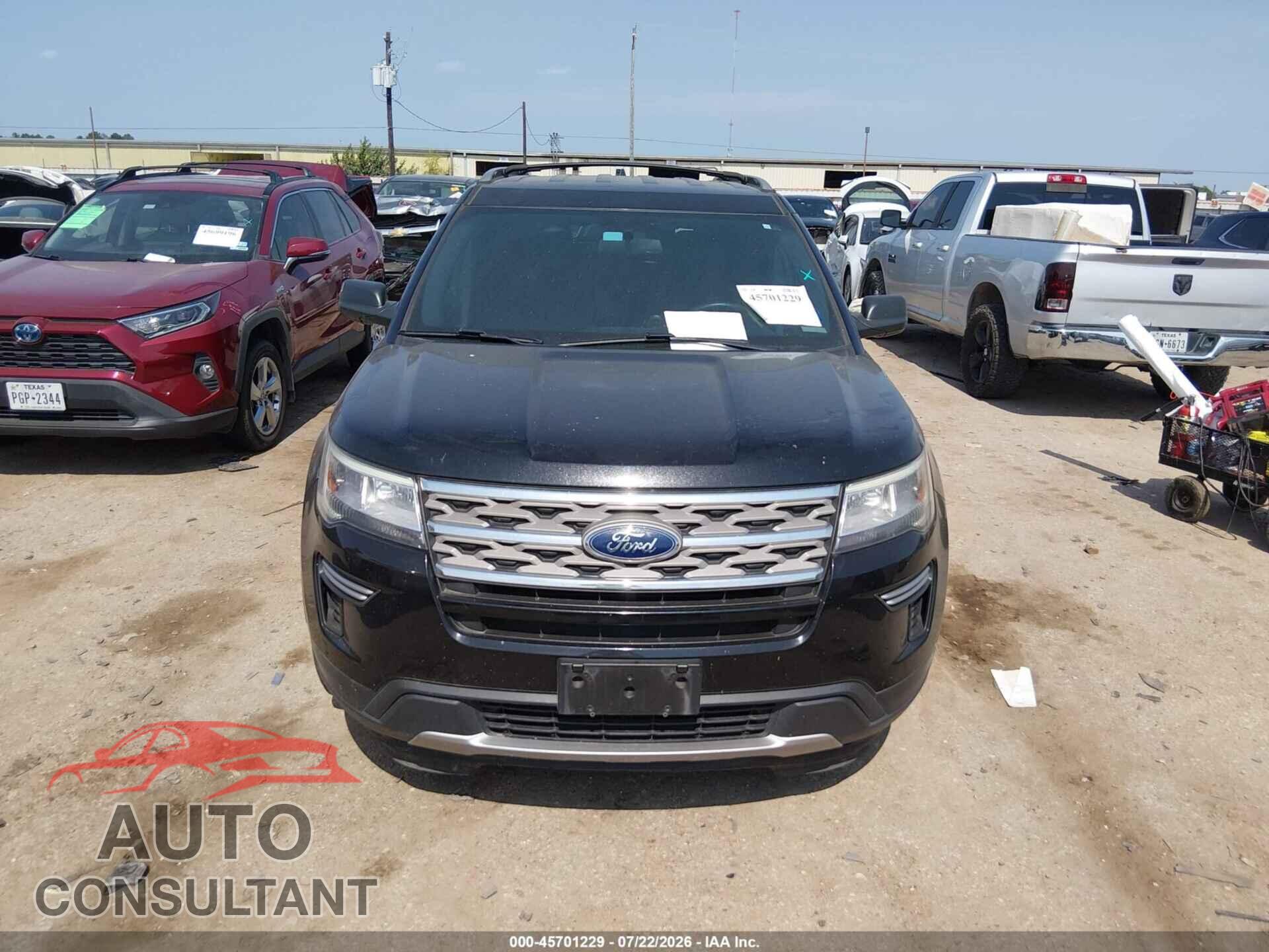FORD EXPLORER 2018 - 1FM5K7D80JGB30535