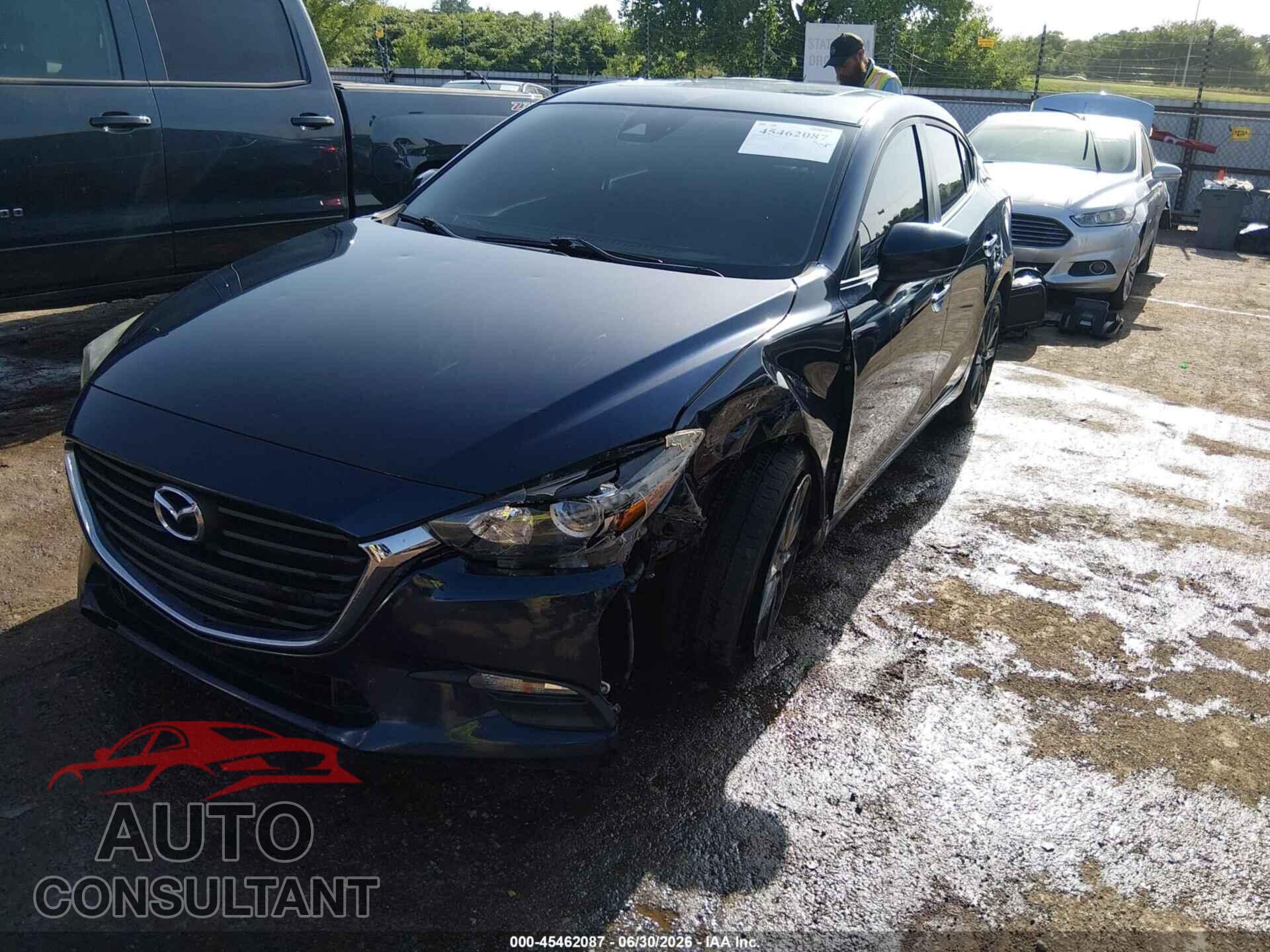 MAZDA MAZDA3 2018 - 3MZBN1V36JM200699