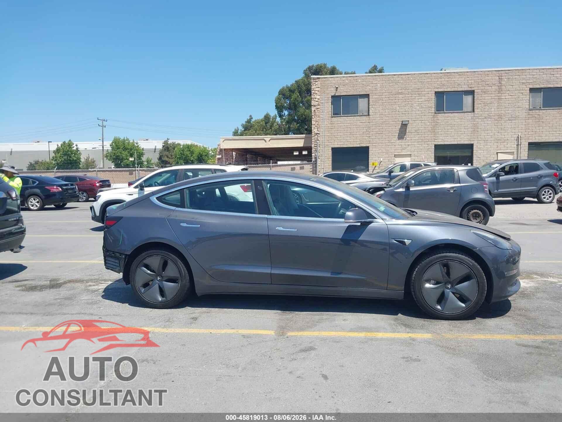 TESLA MODEL 3 2018 - 5YJ3E1EA1JF006950