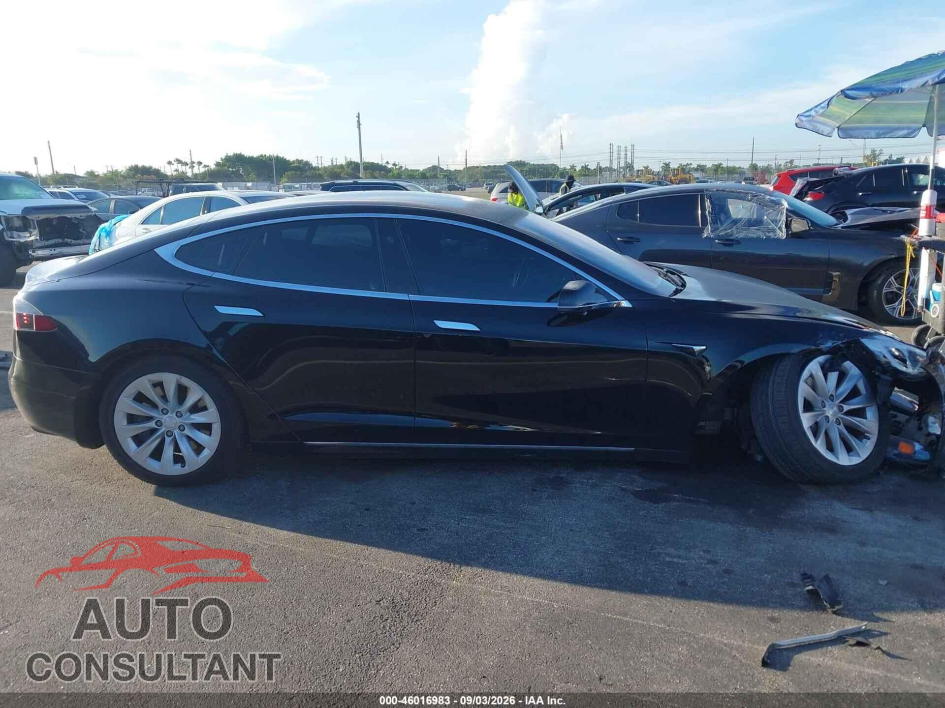 TESLA MODEL S 2017 - 5YJSA1E25HF193507