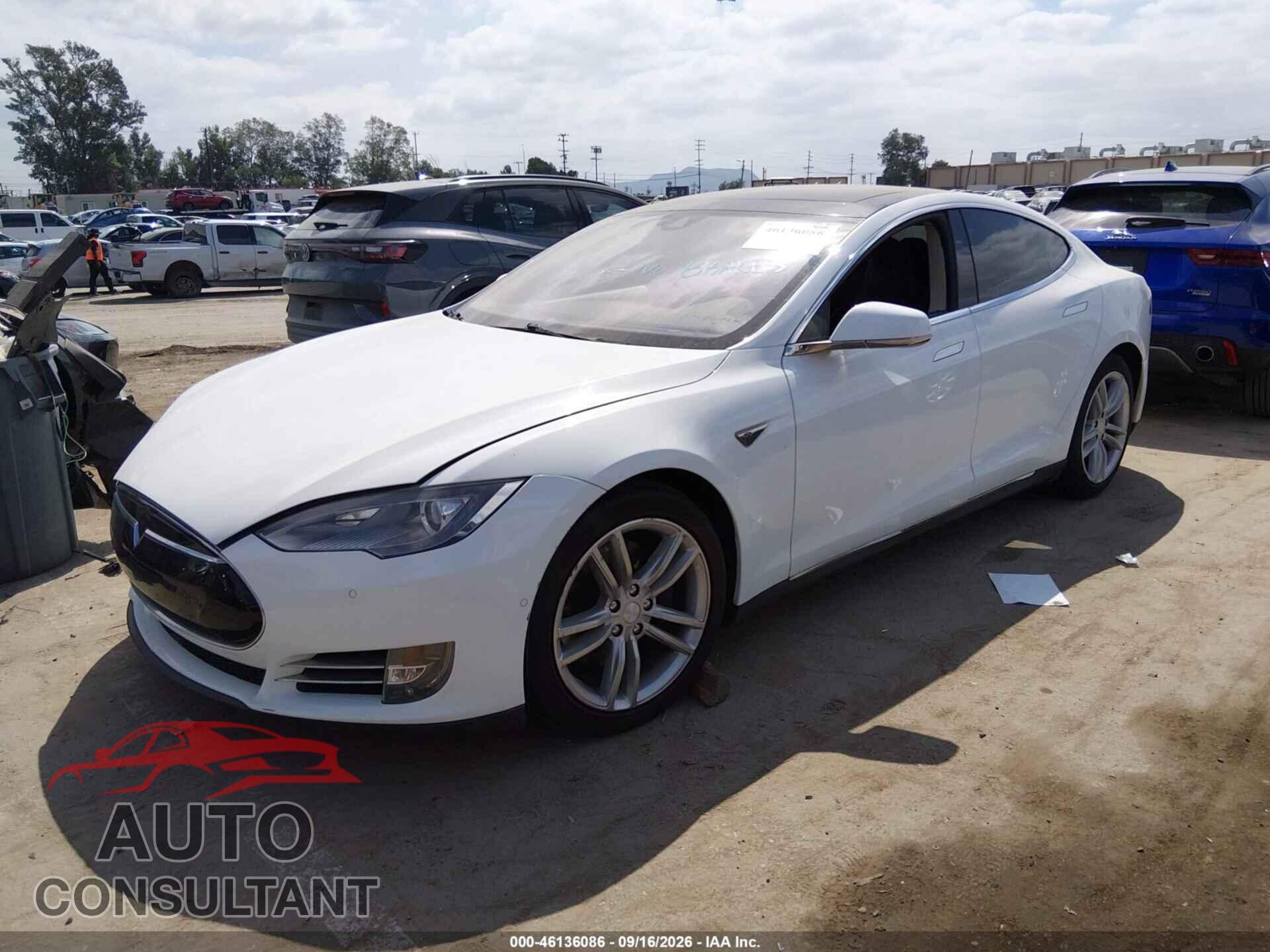 TESLA MODEL S 2015 - 5YJSA1S24FF093867