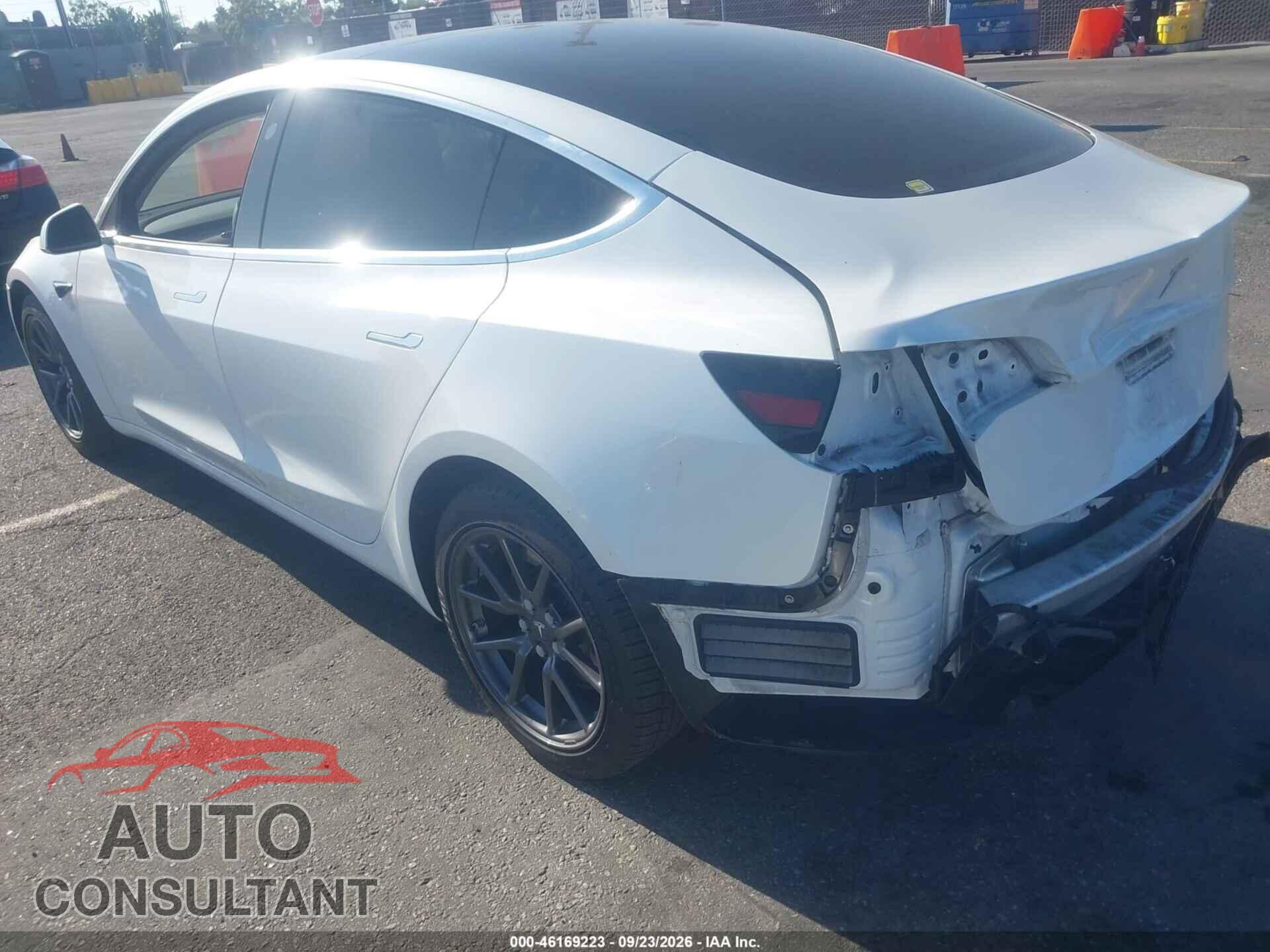 TESLA MODEL 3 2019 - 5YJ3E1EA0KF483564