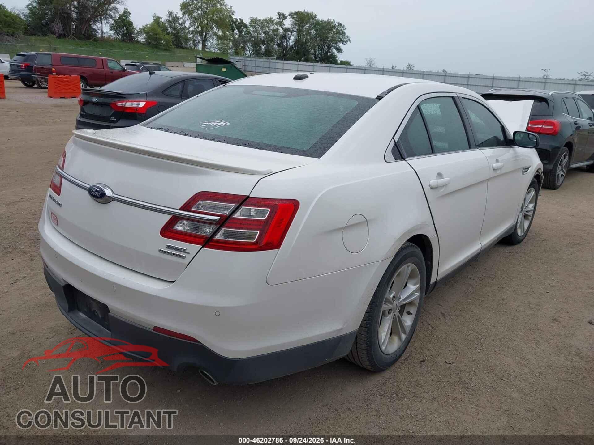FORD TAURUS 2014 - 1FAHP2E84EG100440
