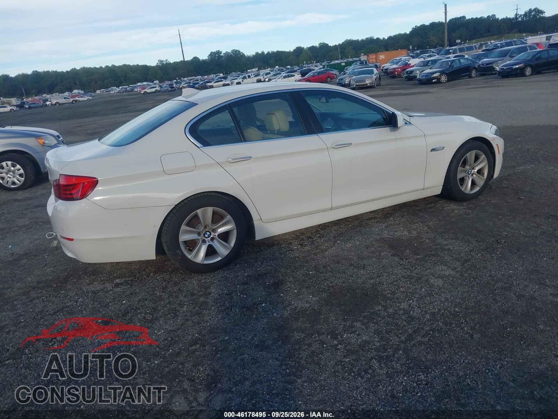 BMW 528I 2012 - WBAXH5C57CDW10080