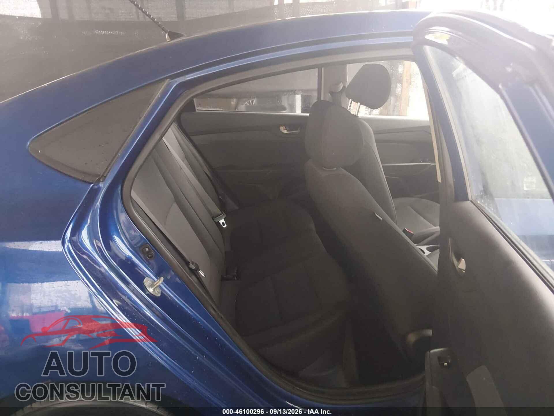 HYUNDAI ACCENT 2018 - 3KPC24A31JE032603