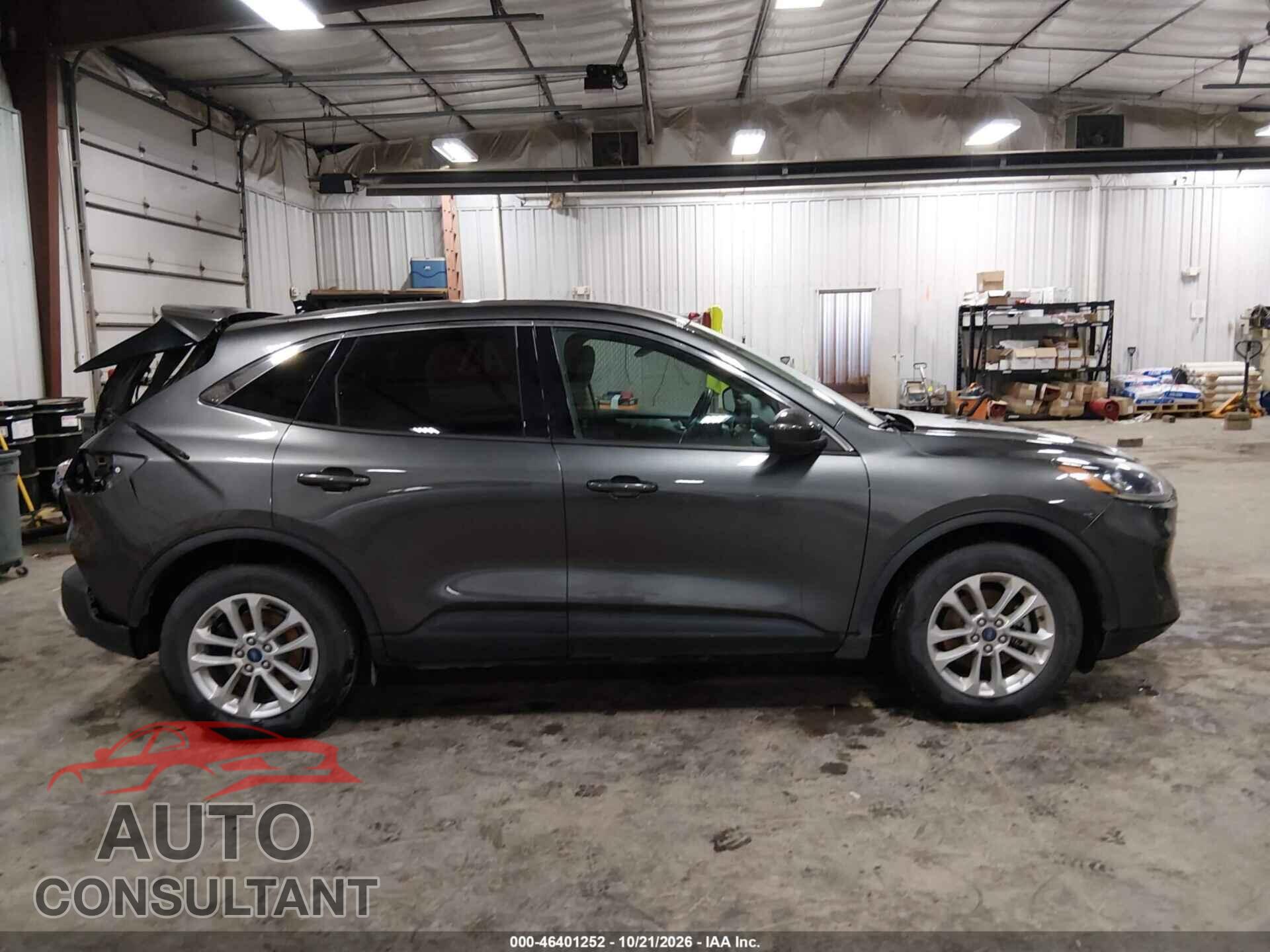 FORD ESCAPE 2020 - 1FMCU0G69LUB03552