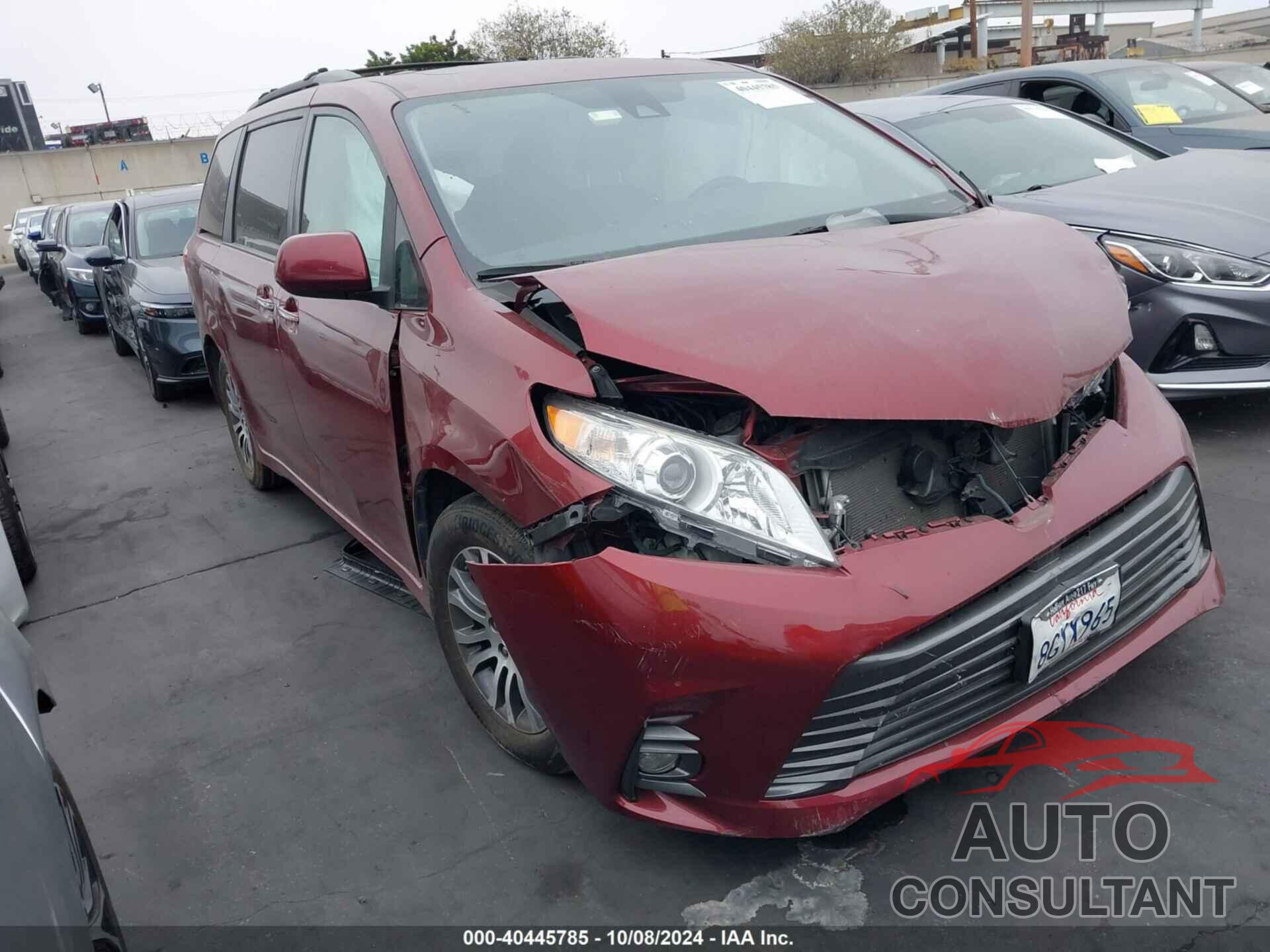 TOYOTA SIENNA 2019 - 5TDYZ3DC2KS992012