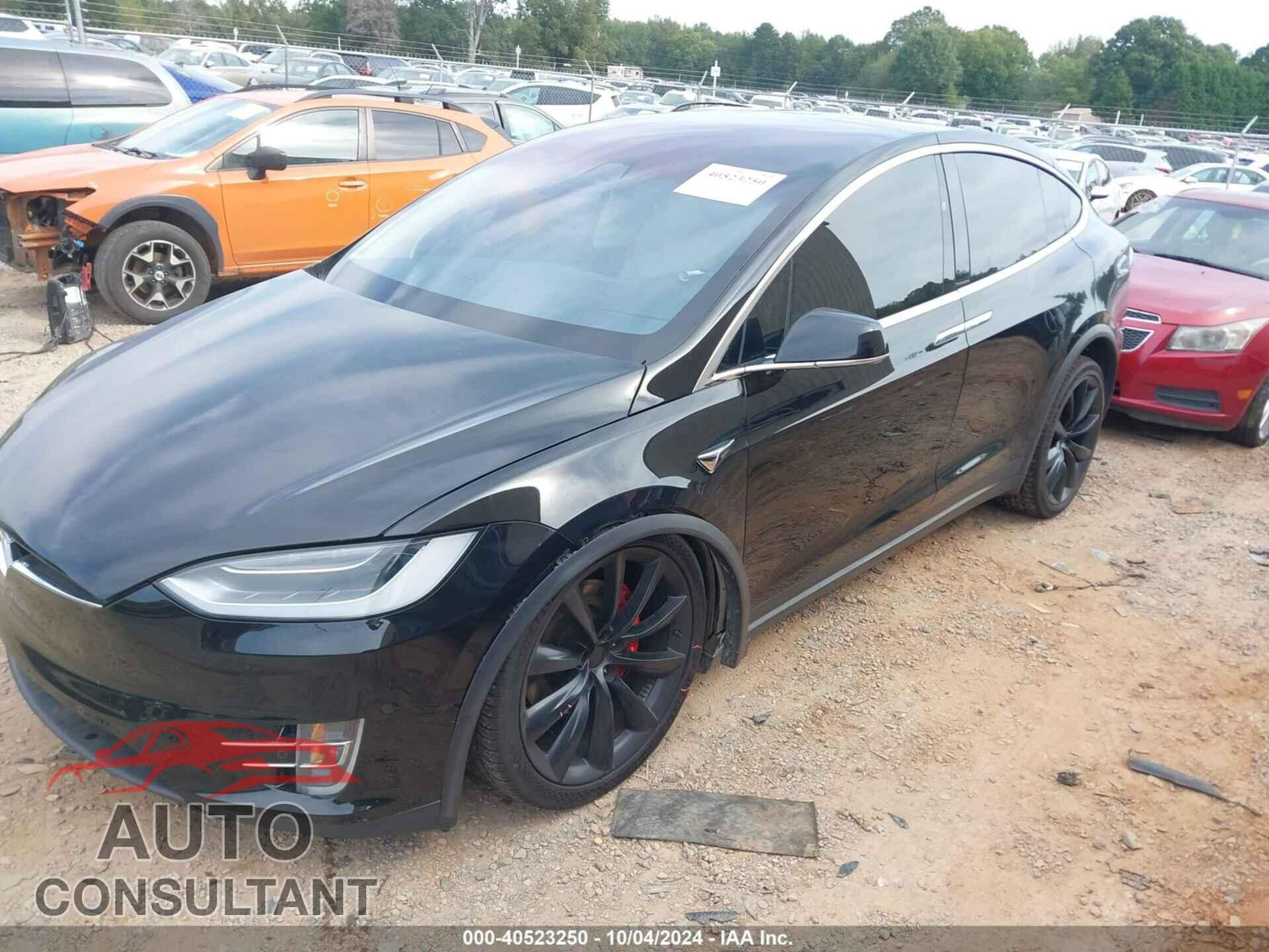 TESLA MODEL X 2017 - 5YJXCBE24HF054541